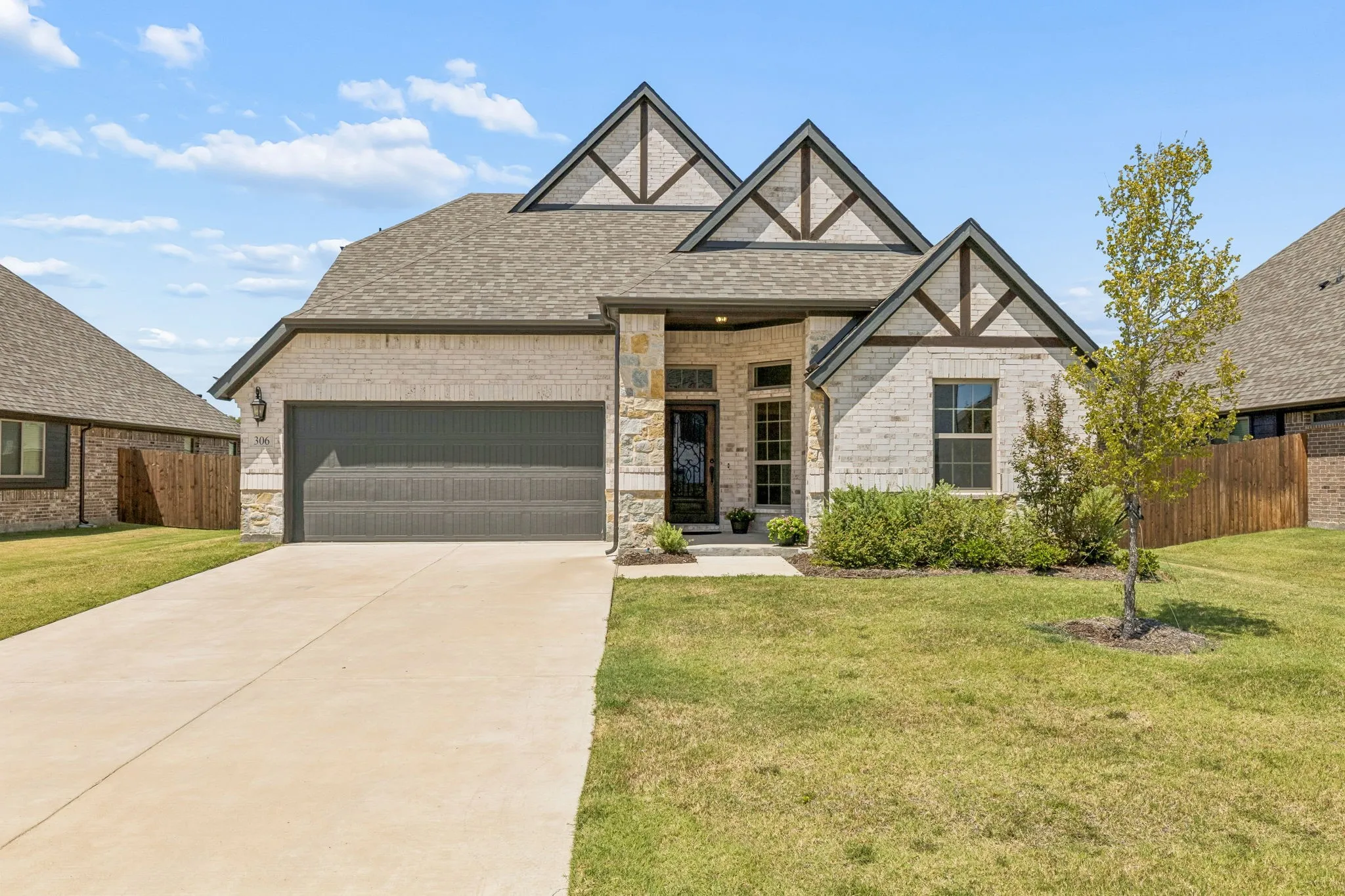 Single Family Residence For Sale in Collin County , 306 Mercer Drive, Josephine, Texas 75173, 4 Bedroom, 3 Bathroom, 2 Garage spaces, 2,320 Sqft, built in 2024, mls#21356103, Real Estate Agent in Josephine, Homes For Sale in Collin county, Homes For Sale in Josephine, Realtor in Josephine Texas, Real Estate Brokerage Independent Realty Texas, Luminita Cordes Realtor