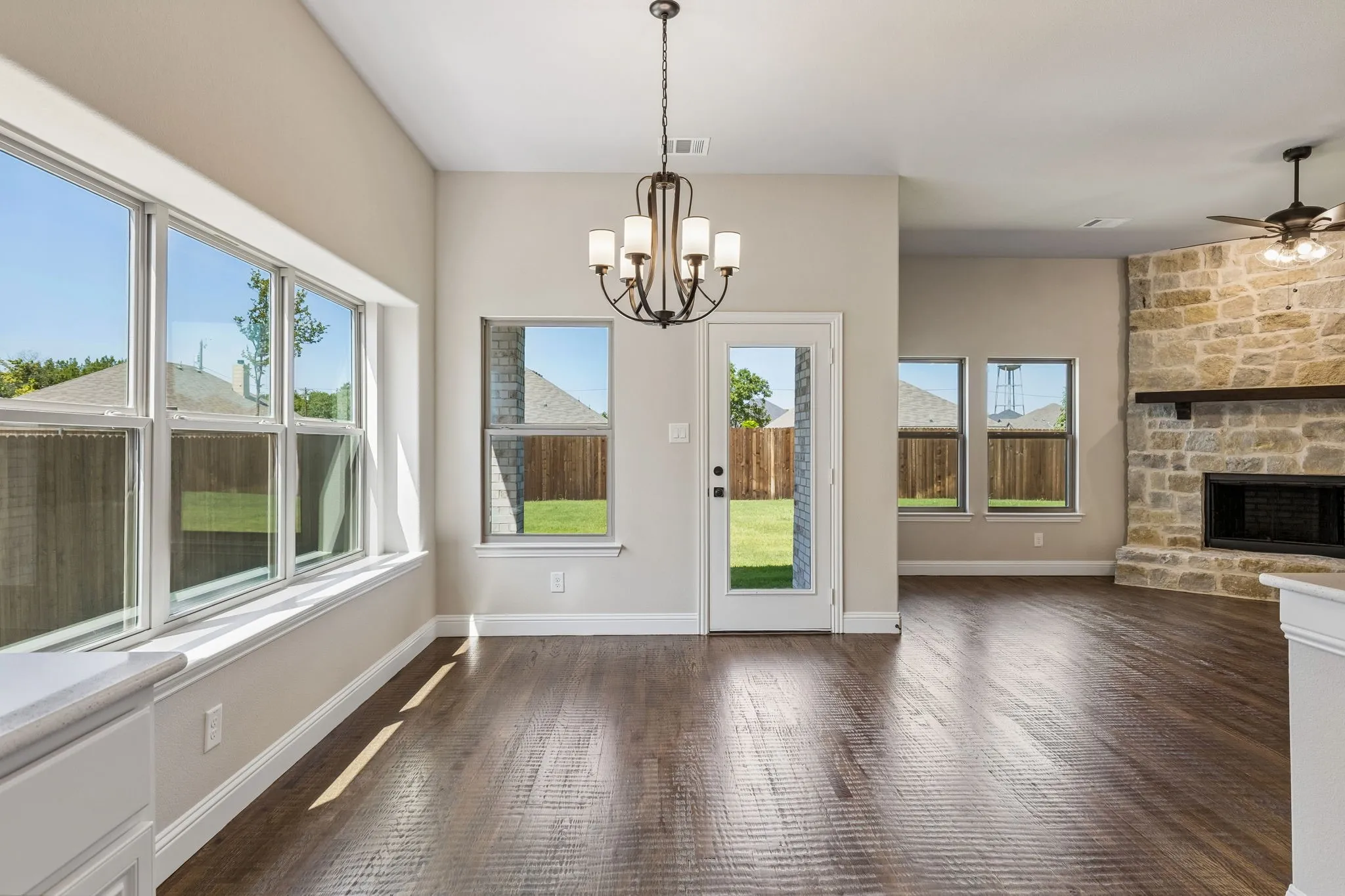 Single Family Residence For Sale in Collin County , 306 Mercer Drive, Josephine, Texas 75173, 4 Bedroom, 3 Bathroom, 2 Garage spaces, 2,320 Sqft, built in 2024, mls#21356103, Real Estate Agent in Josephine, Homes For Sale in Collin county, Homes For Sale in Josephine, Realtor in Josephine Texas, Real Estate Brokerage Independent Realty Texas, Luminita Cordes Realtor