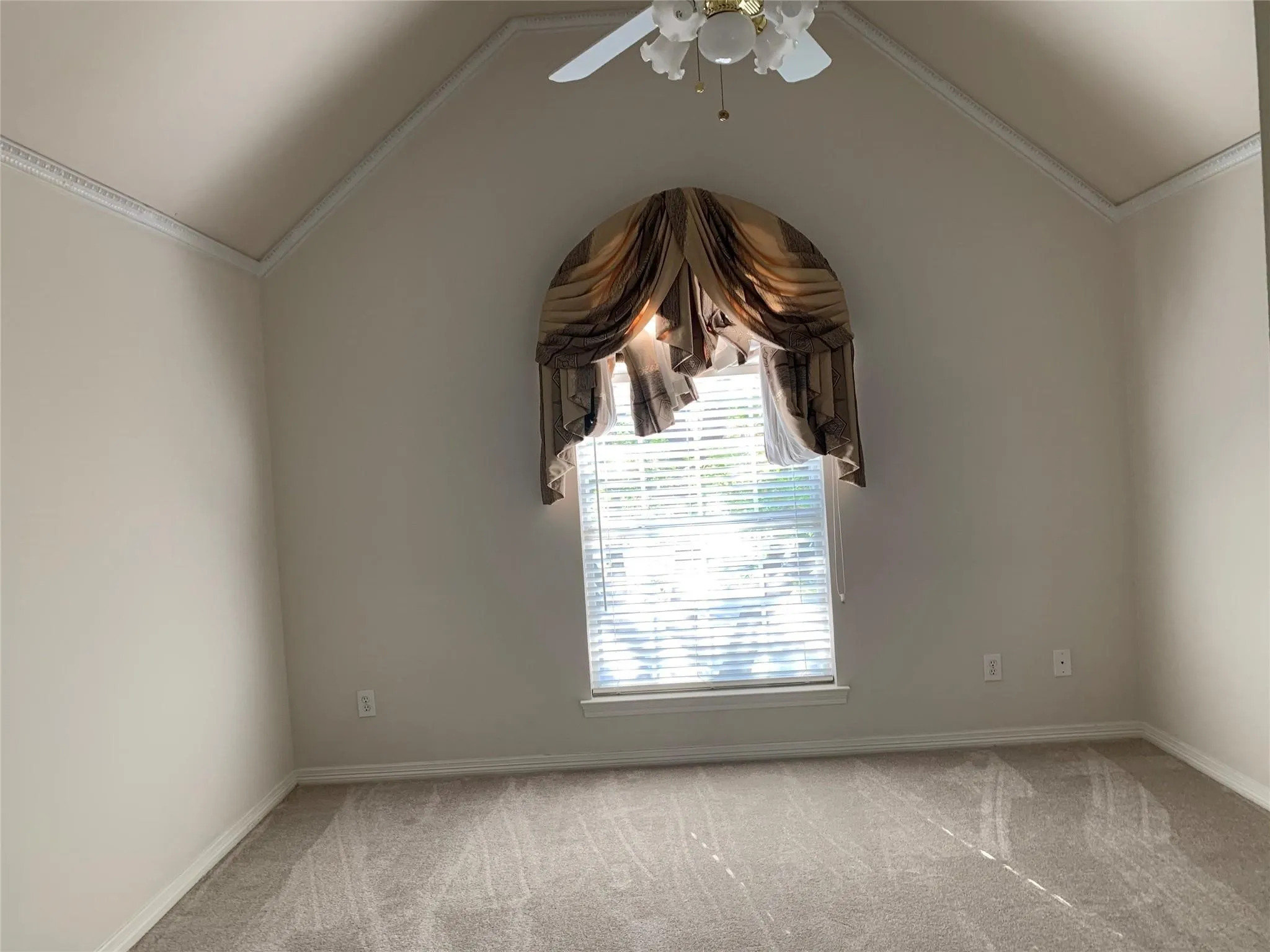Single Family Residence For Rent in Collin County , 17906 Old Preston Court, Dallas, Texas 75252, 4 Bedroom, 4 Bathroom, 3 Garage spaces, 3,372 Sqft, built in 1999, mls#21360891, Real Estate Agent in Dallas, Homes For Rent in Collin county, Homes For Rent in Dallas, Realtor in Dallas Texas, Real Estate Brokerage Independent Realty Texas, Luminita Cordes Realtor
