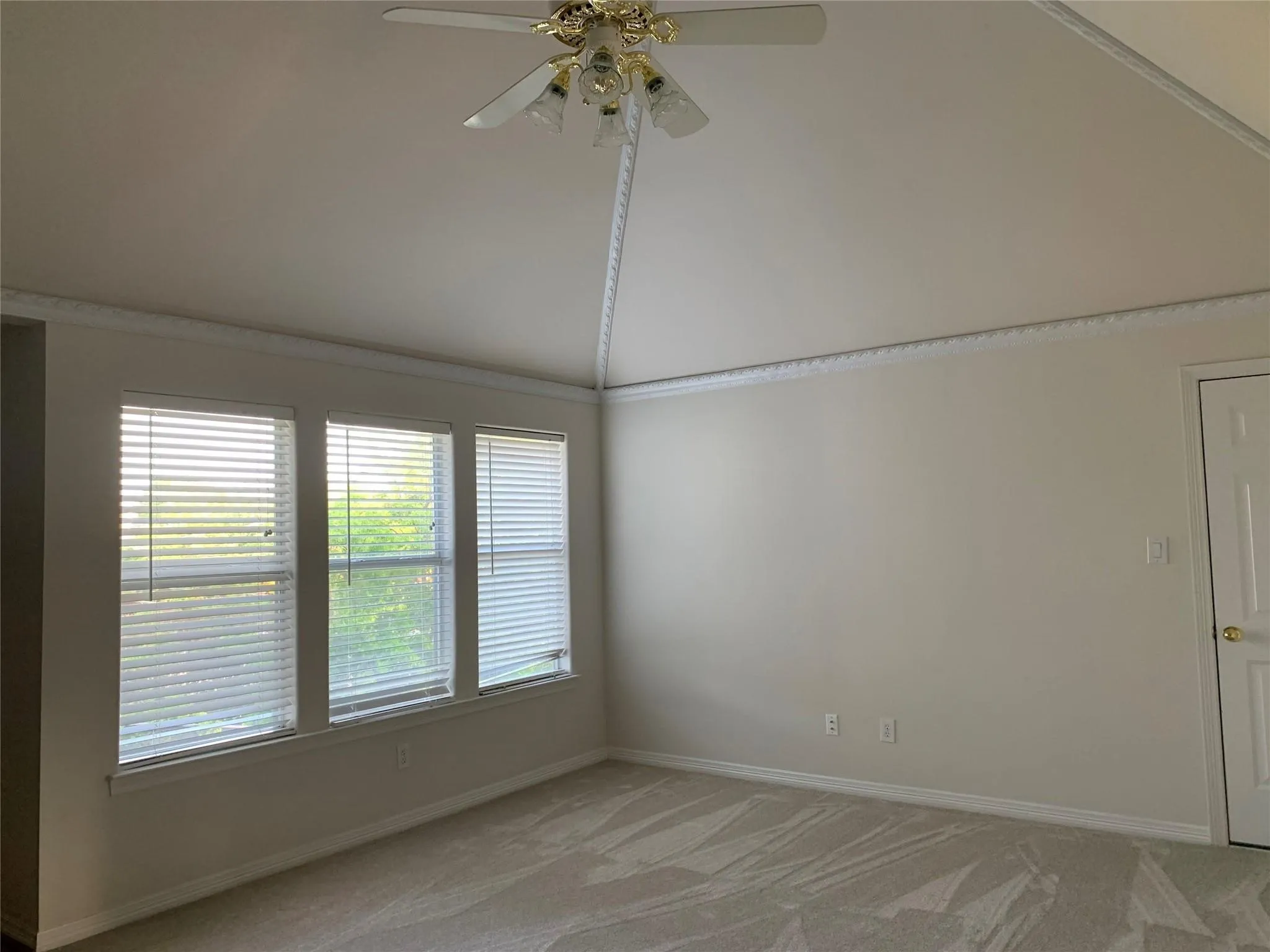 Single Family Residence For Rent in Collin County , 17906 Old Preston Court, Dallas, Texas 75252, 4 Bedroom, 4 Bathroom, 3 Garage spaces, 3,372 Sqft, built in 1999, mls#21360891, Real Estate Agent in Dallas, Homes For Rent in Collin county, Homes For Rent in Dallas, Realtor in Dallas Texas, Real Estate Brokerage Independent Realty Texas, Luminita Cordes Realtor