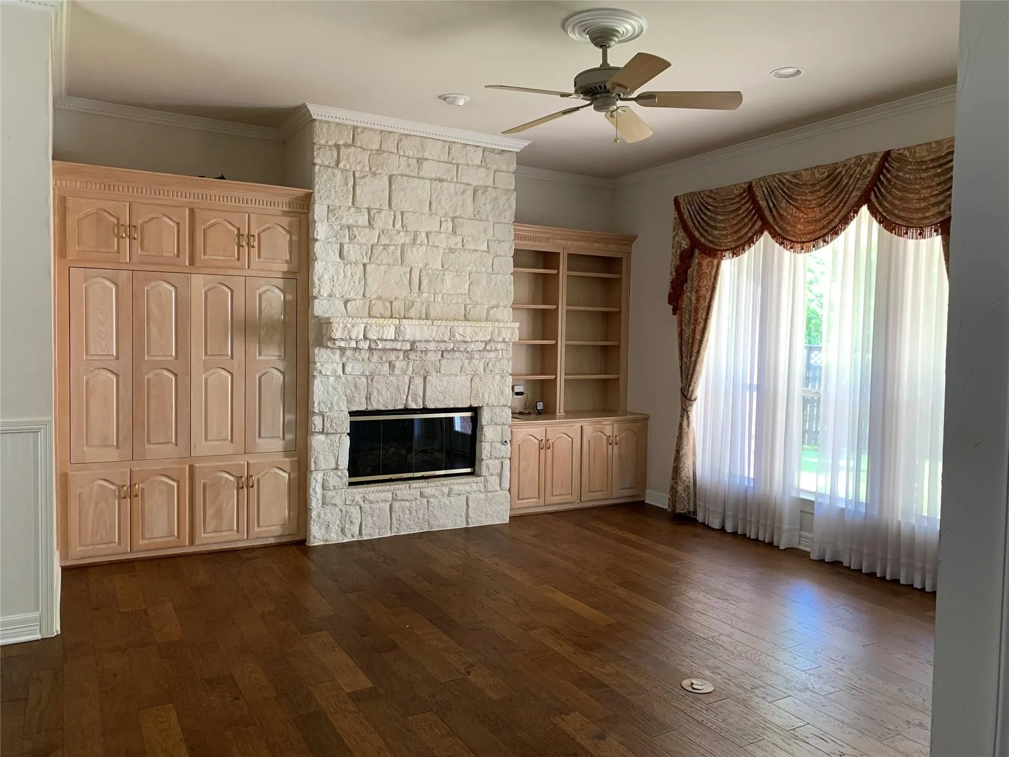 Single Family Residence For Rent in Collin County , 17906 Old Preston Court, Dallas, Texas 75252, 4 Bedroom, 4 Bathroom, 3 Garage spaces, 3,372 Sqft, built in 1999, mls#21360891, Real Estate Agent in Dallas, Homes For Rent in Collin county, Homes For Rent in Dallas, Realtor in Dallas Texas, Real Estate Brokerage Independent Realty Texas, Luminita Cordes Realtor