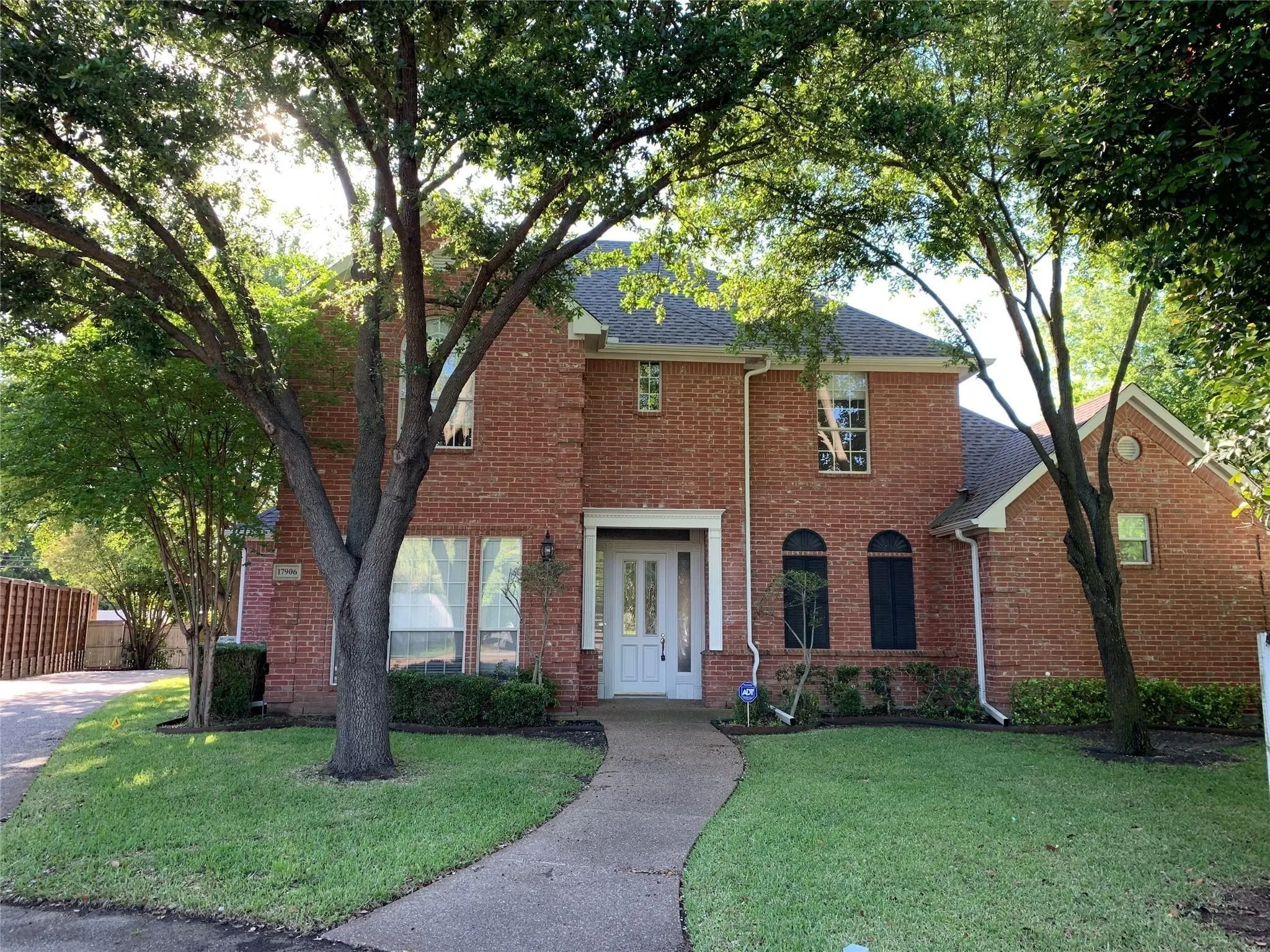 Single Family Residence For Rent in Collin County , 17906 Old Preston Court, Dallas, Texas 75252, 4 Bedroom, 4 Bathroom, 3 Garage spaces, 3,372 Sqft, built in 1999, mls#21360891, Real Estate Agent in Dallas, Homes For Rent in Collin county, Homes For Rent in Dallas, Realtor in Dallas Texas, Real Estate Brokerage Independent Realty Texas, Luminita Cordes Realtor