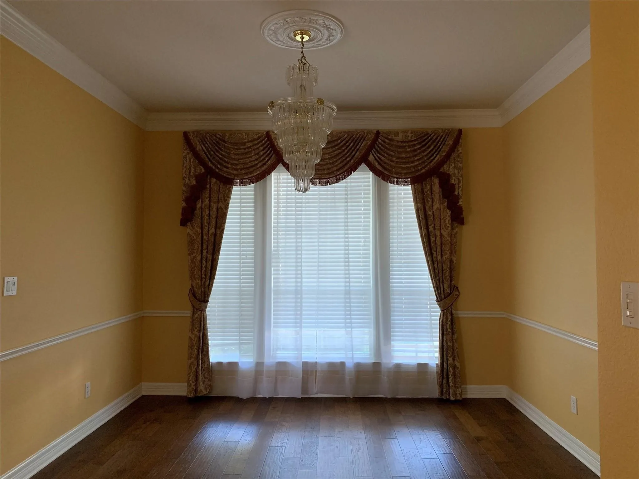 Single Family Residence For Rent in Collin County , 17906 Old Preston Court, Dallas, Texas 75252, 4 Bedroom, 4 Bathroom, 3 Garage spaces, 3,372 Sqft, built in 1999, mls#21360891, Real Estate Agent in Dallas, Homes For Rent in Collin county, Homes For Rent in Dallas, Realtor in Dallas Texas, Real Estate Brokerage Independent Realty Texas, Luminita Cordes Realtor