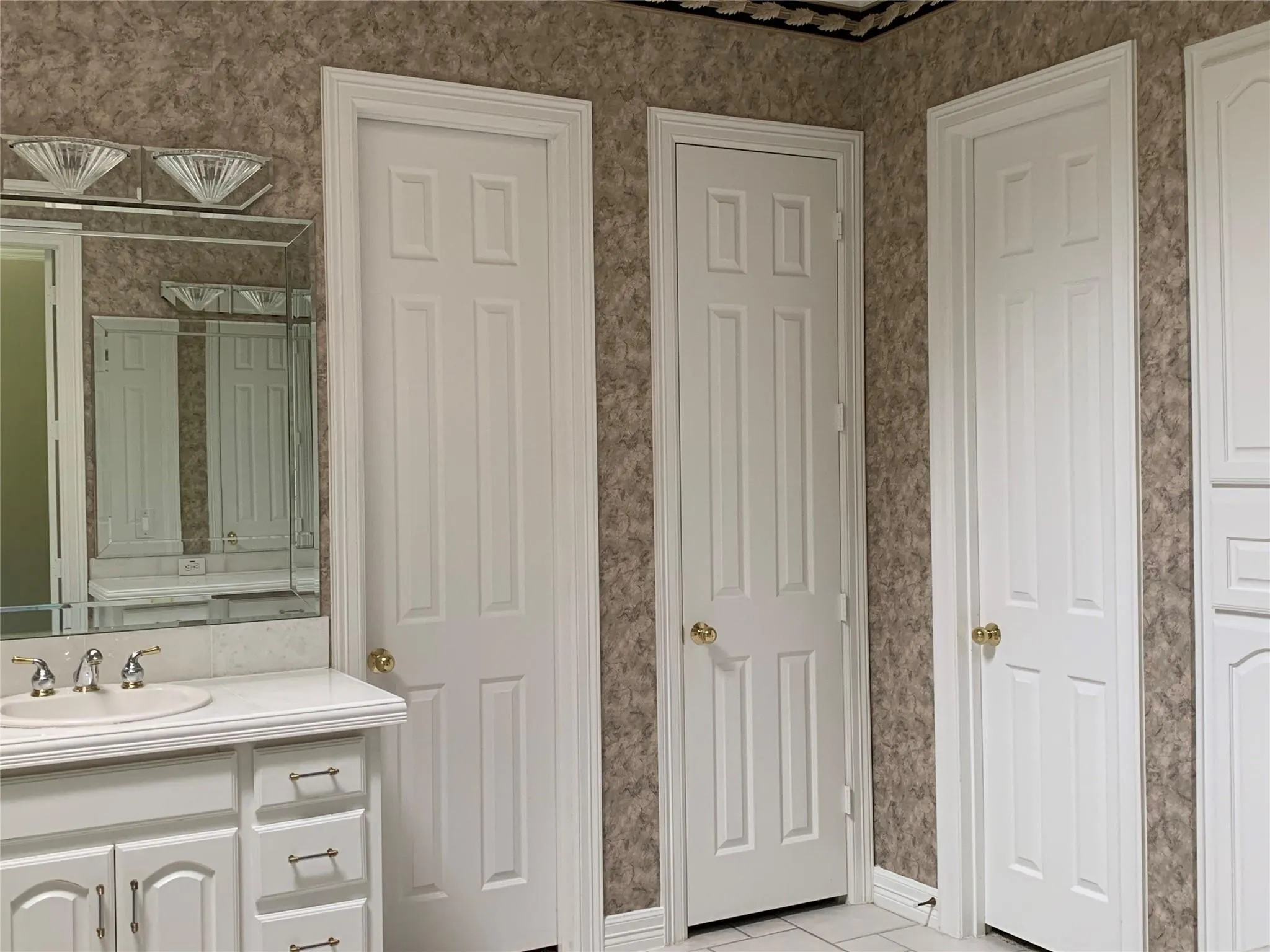Single Family Residence For Rent in Collin County , 17906 Old Preston Court, Dallas, Texas 75252, 4 Bedroom, 4 Bathroom, 3 Garage spaces, 3,372 Sqft, built in 1999, mls#21360891, Real Estate Agent in Dallas, Homes For Rent in Collin county, Homes For Rent in Dallas, Realtor in Dallas Texas, Real Estate Brokerage Independent Realty Texas, Luminita Cordes Realtor