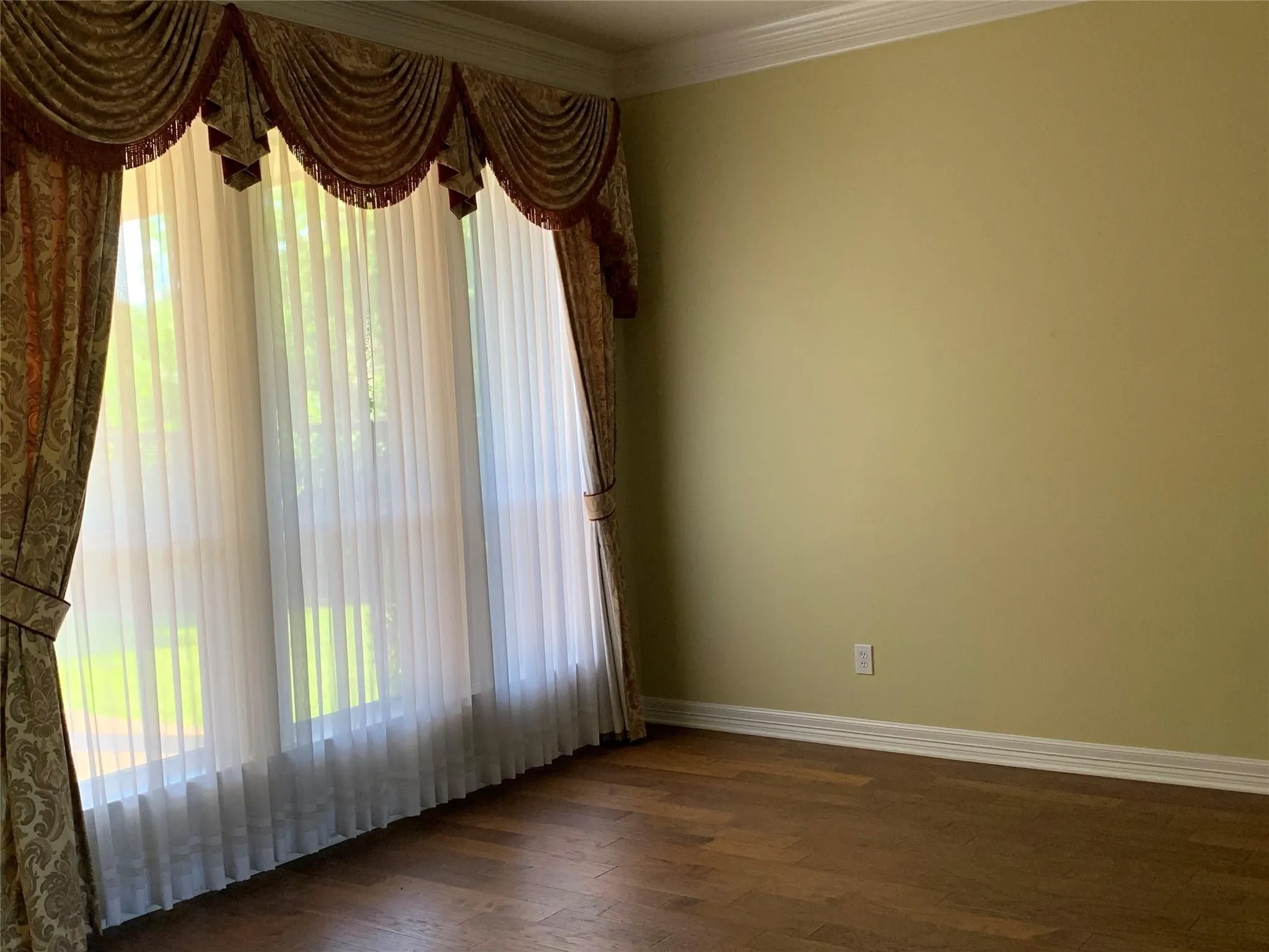 Single Family Residence For Rent in Collin County , 17906 Old Preston Court, Dallas, Texas 75252, 4 Bedroom, 4 Bathroom, 3 Garage spaces, 3,372 Sqft, built in 1999, mls#21360891, Real Estate Agent in Dallas, Homes For Rent in Collin county, Homes For Rent in Dallas, Realtor in Dallas Texas, Real Estate Brokerage Independent Realty Texas, Luminita Cordes Realtor