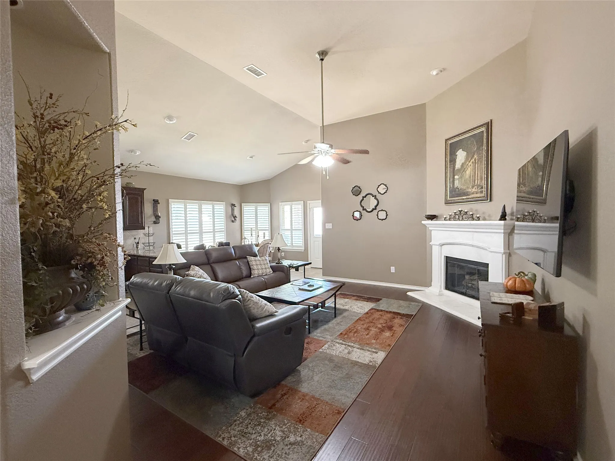 Single Family Residence For Sale in Denton County , 4809 Wasatch Drive, Denton, Texas 76208, 4 Bedroom, 2 Bathroom, 2 Garage spaces, 1,772 Sqft, built in 2015, mls#21360692, Real Estate Agent in Denton, Homes For Sale in Denton county, Homes For Sale in Denton, Realtor in Denton Texas, Real Estate Brokerage Independent Realty Texas, Luminita Cordes Realtor