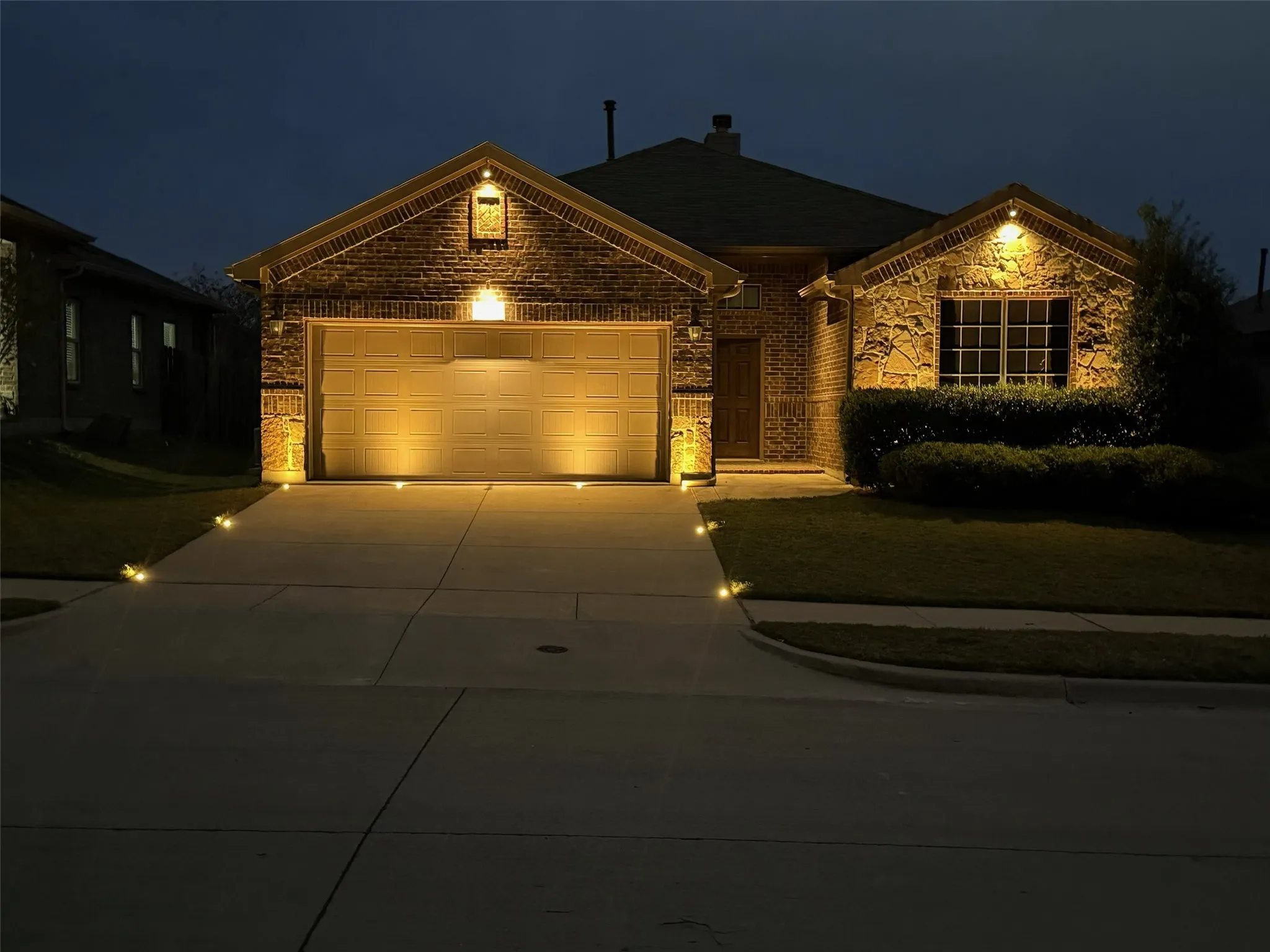 Single Family Residence For Sale in Denton County , 4809 Wasatch Drive, Denton, Texas 76208, 4 Bedroom, 2 Bathroom, 2 Garage spaces, 1,772 Sqft, built in 2015, mls#21360692, Real Estate Agent in Denton, Homes For Sale in Denton county, Homes For Sale in Denton, Realtor in Denton Texas, Real Estate Brokerage Independent Realty Texas, Luminita Cordes Realtor