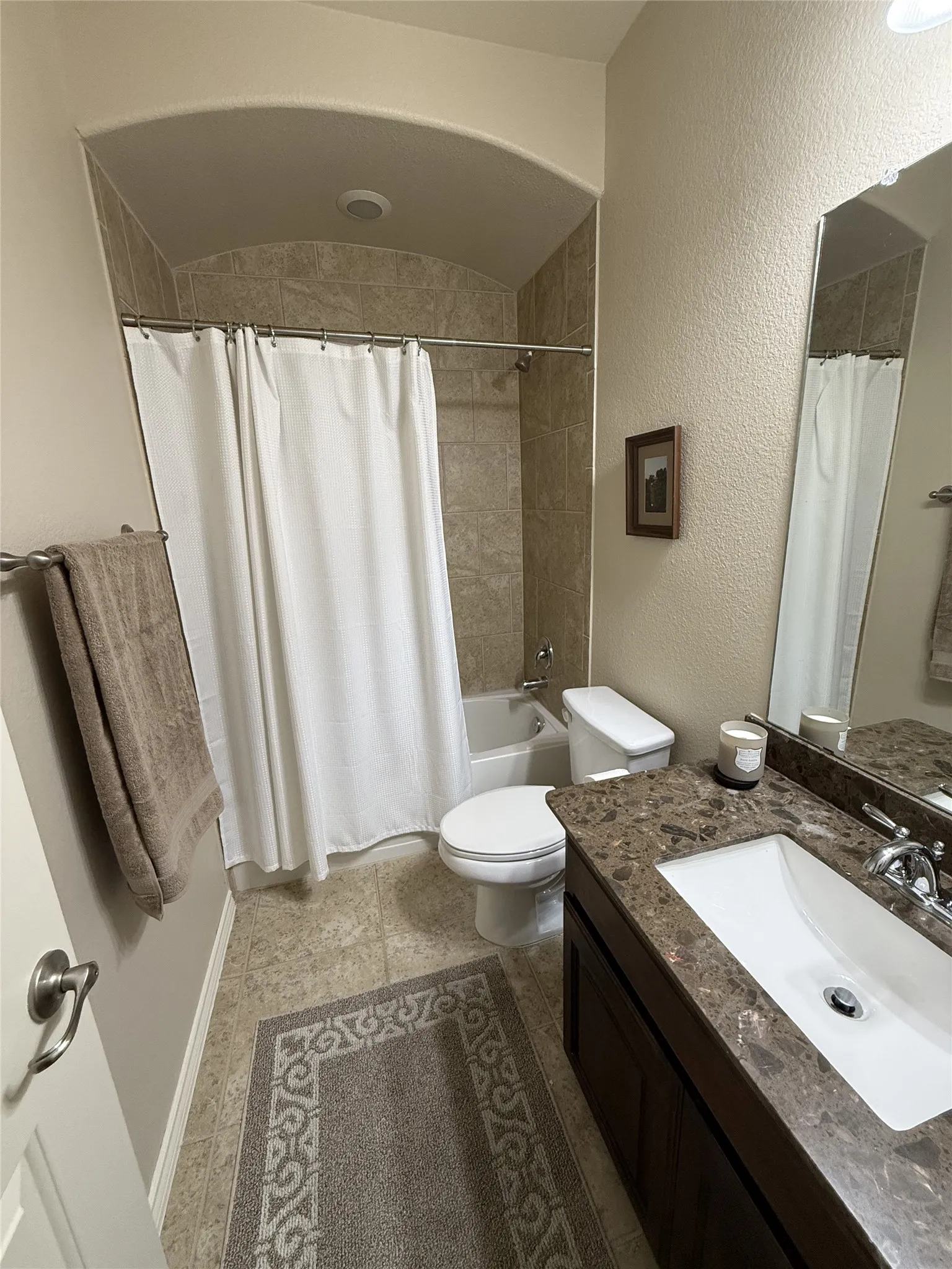 Single Family Residence For Sale in Denton County , 4809 Wasatch Drive, Denton, Texas 76208, 4 Bedroom, 2 Bathroom, 2 Garage spaces, 1,772 Sqft, built in 2015, mls#21360692, Real Estate Agent in Denton, Homes For Sale in Denton county, Homes For Sale in Denton, Realtor in Denton Texas, Real Estate Brokerage Independent Realty Texas, Luminita Cordes Realtor