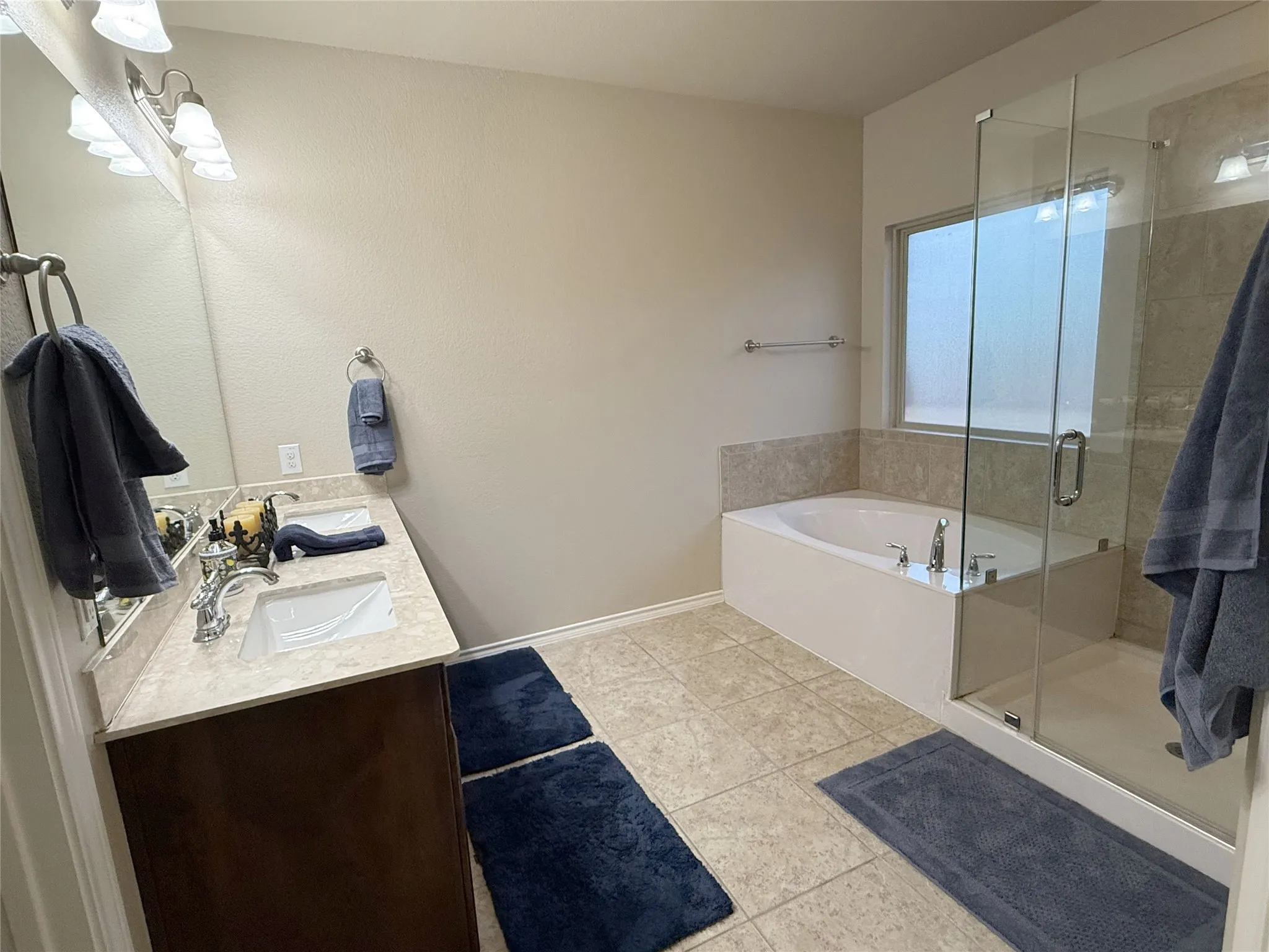 Single Family Residence For Sale in Denton County , 4809 Wasatch Drive, Denton, Texas 76208, 4 Bedroom, 2 Bathroom, 2 Garage spaces, 1,772 Sqft, built in 2015, mls#21360692, Real Estate Agent in Denton, Homes For Sale in Denton county, Homes For Sale in Denton, Realtor in Denton Texas, Real Estate Brokerage Independent Realty Texas, Luminita Cordes Realtor