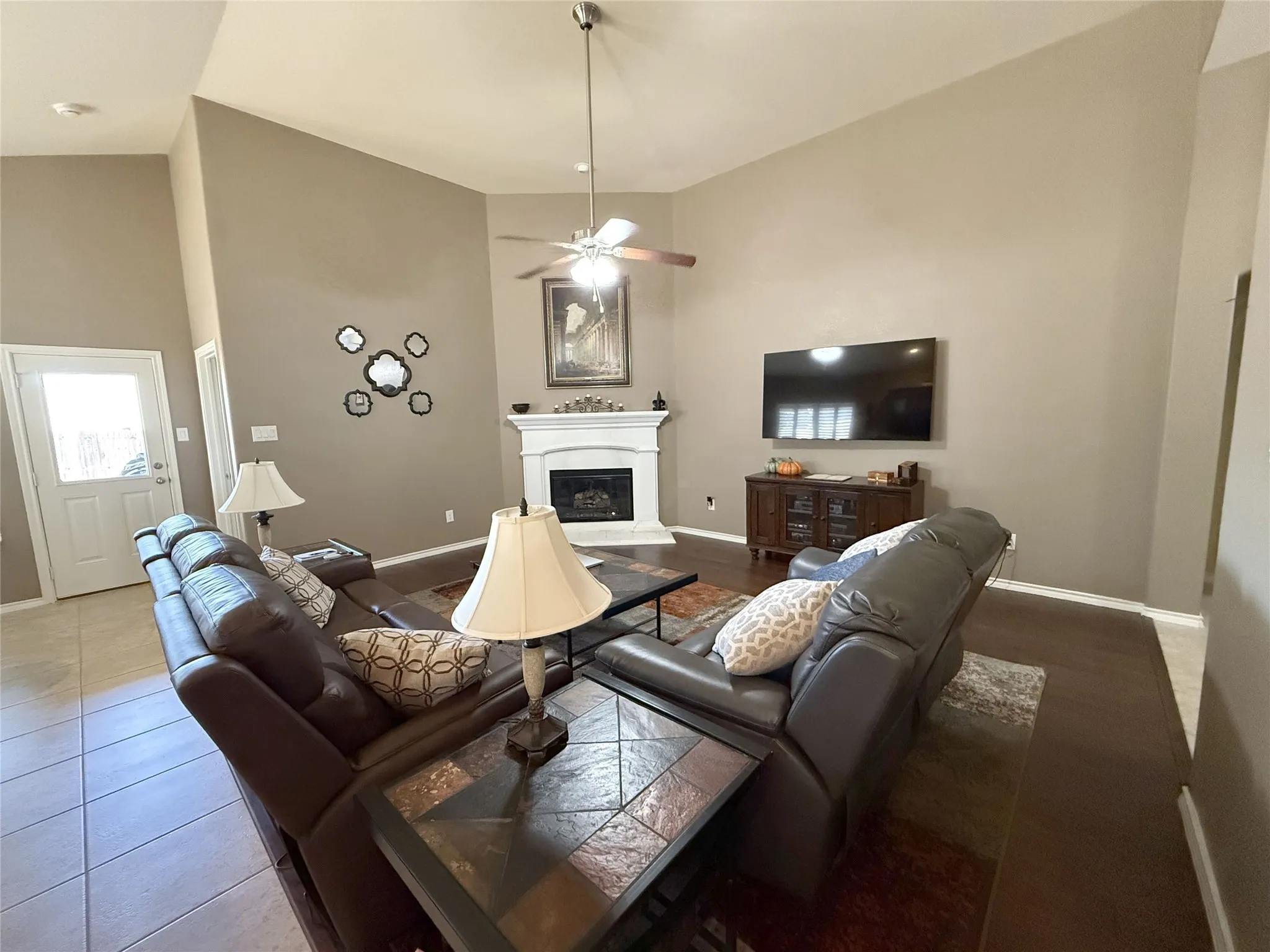 Single Family Residence For Sale in Denton County , 4809 Wasatch Drive, Denton, Texas 76208, 4 Bedroom, 2 Bathroom, 2 Garage spaces, 1,772 Sqft, built in 2015, mls#21360692, Real Estate Agent in Denton, Homes For Sale in Denton county, Homes For Sale in Denton, Realtor in Denton Texas, Real Estate Brokerage Independent Realty Texas, Luminita Cordes Realtor