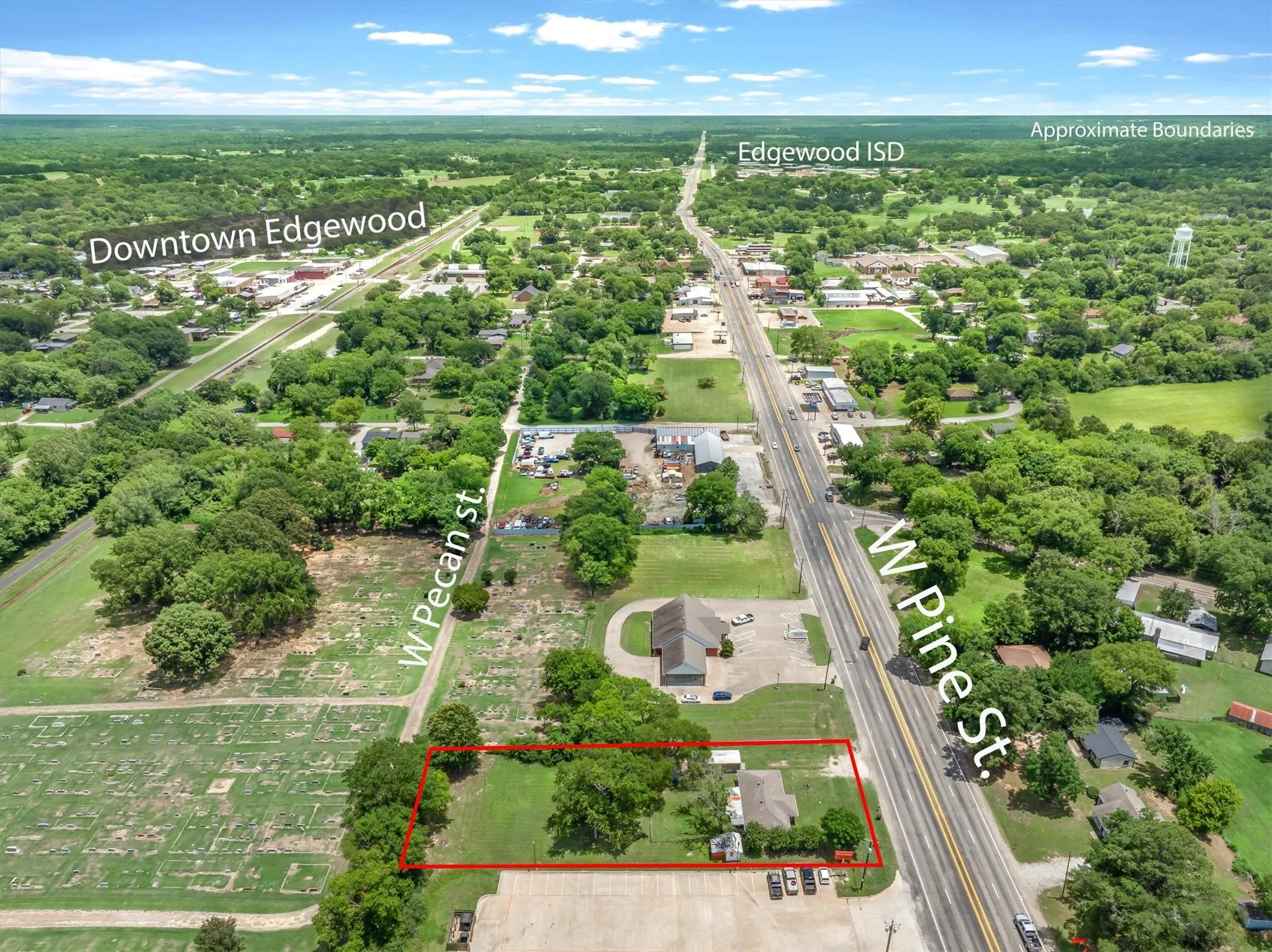 Office For Sale in Van Zandt County , 410 W Pine Street, Edgewood, Texas 75117, 0, 0, Garage spaces, 0 Sqft, built in 1993, mls#21360894, Real Estate Agent in Edgewood, Homes For Sale in Van Zandt county, Homes For Sale in Edgewood, Realtor in Edgewood Texas, Real Estate Brokerage Independent Realty Texas, Luminita Cordes Realtor