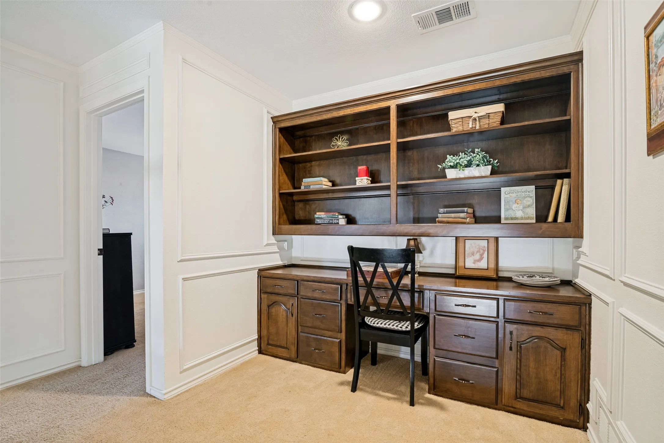 Single Family Residence For Sale in Collin County , 3921 Gettysburg Circle, Plano, Texas 75023, 4 Bedroom, 3 Bathroom, 2 Garage spaces, 2,939 Sqft, built in 1984, mls#21360434, Real Estate Agent in Plano, Homes For Sale in Collin county, Homes For Sale in Plano, Realtor in Plano Texas, Real Estate Brokerage Independent Realty Texas, Luminita Cordes Realtor