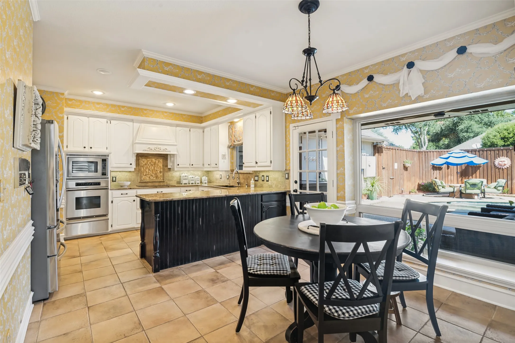 Single Family Residence For Sale in Collin County , 3921 Gettysburg Circle, Plano, Texas 75023, 4 Bedroom, 3 Bathroom, 2 Garage spaces, 2,939 Sqft, built in 1984, mls#21360434, Real Estate Agent in Plano, Homes For Sale in Collin county, Homes For Sale in Plano, Realtor in Plano Texas, Real Estate Brokerage Independent Realty Texas, Luminita Cordes Realtor