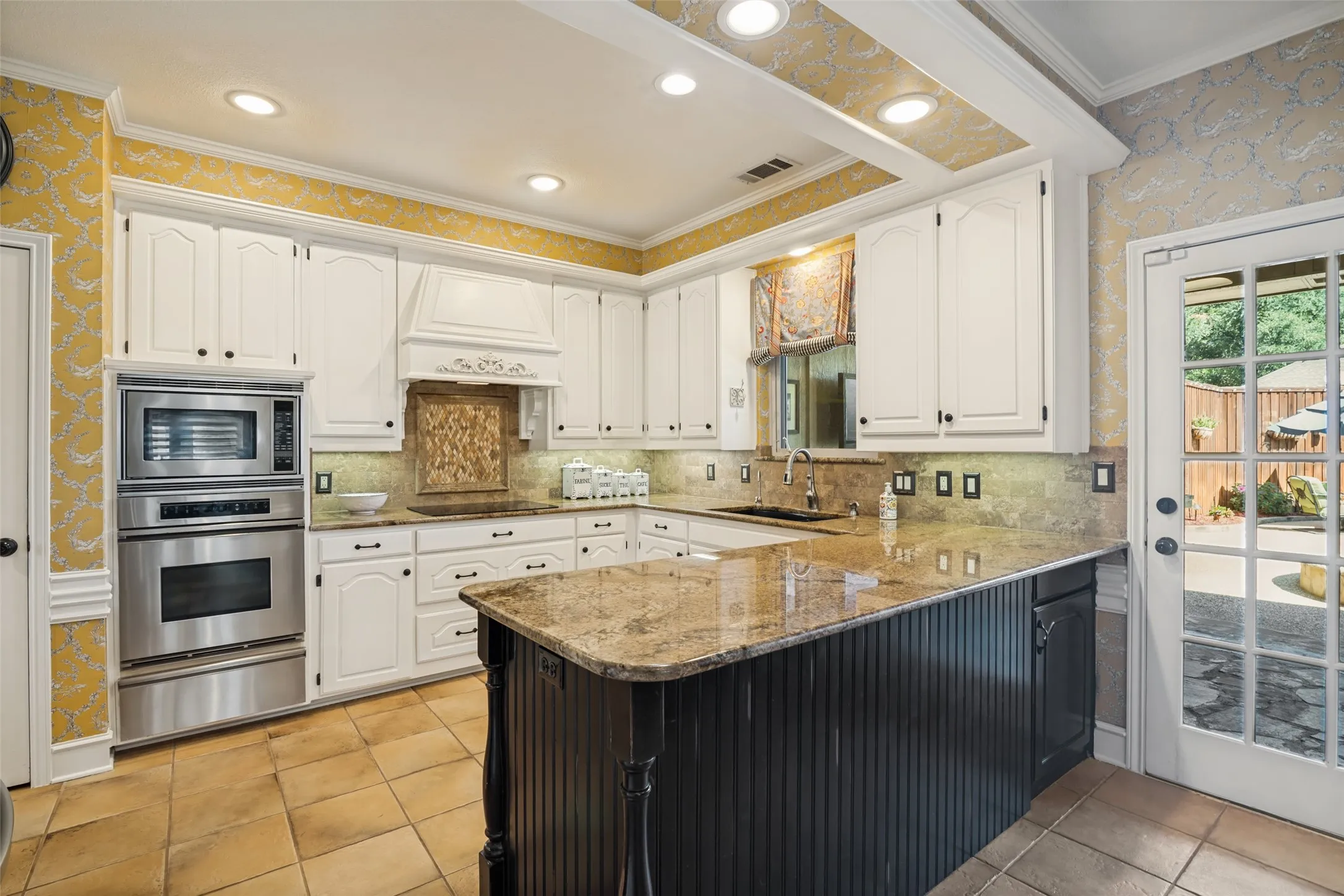 Single Family Residence For Sale in Collin County , 3921 Gettysburg Circle, Plano, Texas 75023, 4 Bedroom, 3 Bathroom, 2 Garage spaces, 2,939 Sqft, built in 1984, mls#21360434, Real Estate Agent in Plano, Homes For Sale in Collin county, Homes For Sale in Plano, Realtor in Plano Texas, Real Estate Brokerage Independent Realty Texas, Luminita Cordes Realtor