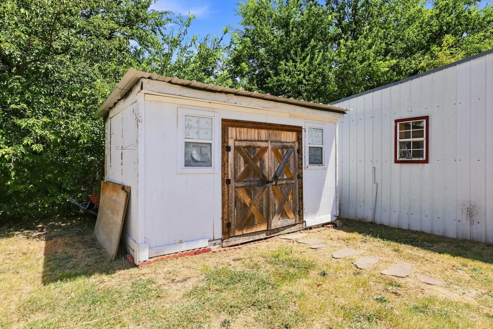 Single Family Residence For Sale in Collin County , 314 E 5th Street, Anna, Texas 75409, 3 Bedroom, 2 Bathroom, Garage spaces, 1,414 Sqft, built in 1942, mls#21360902, Real Estate Agent in Anna, Homes For Sale in Collin county, Homes For Sale in Anna, Realtor in Anna Texas, Real Estate Brokerage Independent Realty Texas, Luminita Cordes Realtor