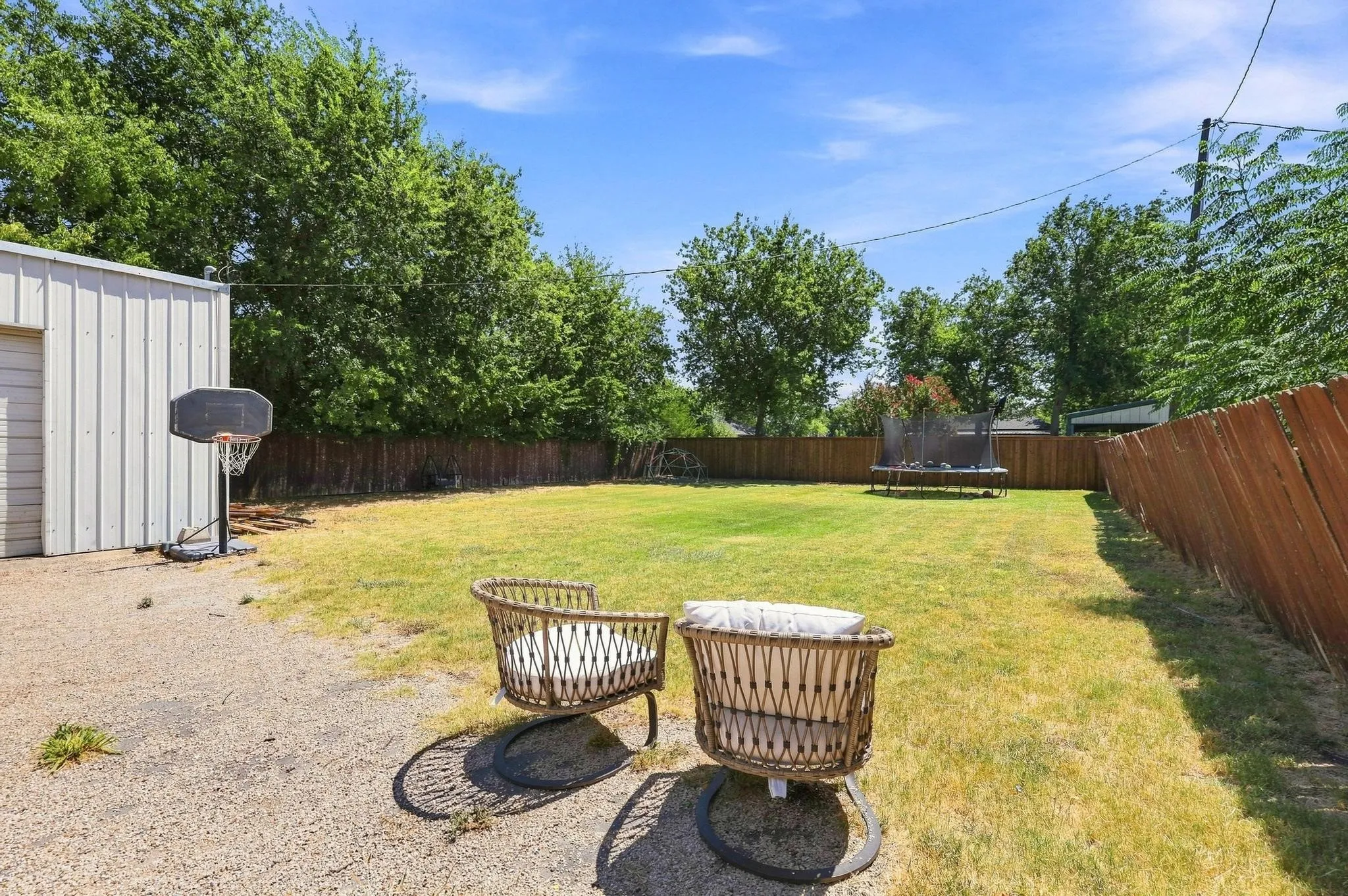 Single Family Residence For Sale in Collin County , 314 E 5th Street, Anna, Texas 75409, 3 Bedroom, 2 Bathroom, Garage spaces, 1,414 Sqft, built in 1942, mls#21360902, Real Estate Agent in Anna, Homes For Sale in Collin county, Homes For Sale in Anna, Realtor in Anna Texas, Real Estate Brokerage Independent Realty Texas, Luminita Cordes Realtor