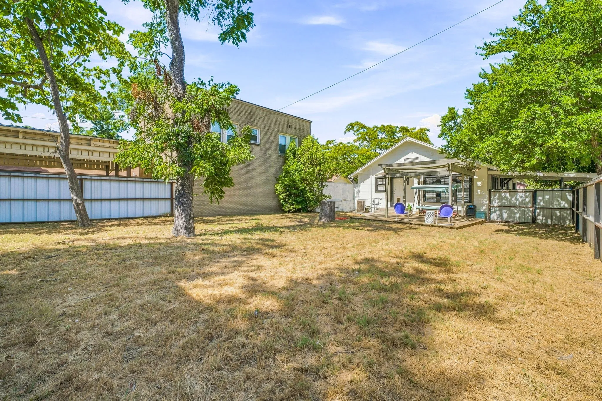 Single Family Residence For Sale in Erath County , 814 N Ollie Street, Stephenville, Texas 76401, 2 Bedroom, 1 Bathroom, Garage spaces, 1,288 Sqft, built in 1940, Price $225,000, mls#21360895, Real Estate Agent in Stephenville, Homes For Sale in Erath county, Homes For Sale in Stephenville, Realtor in Stephenville Texas, Real Estate Brokerage Independent Realty Texas, Luminita Cordes Realtor