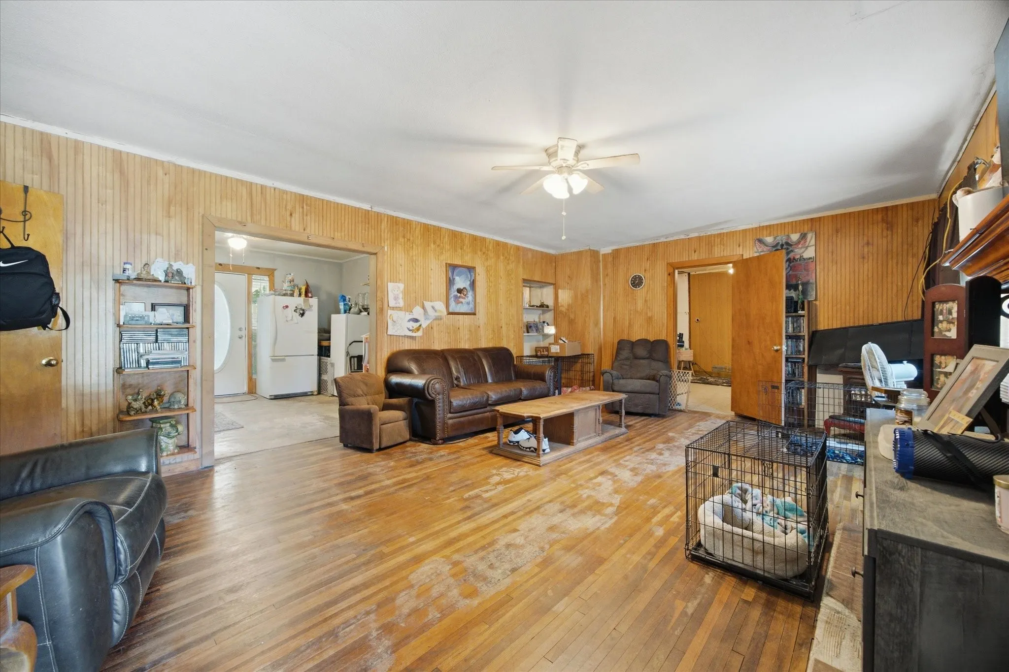 Single Family Residence For Sale in Red River (TX) County , 112 S Fm 44, Annona, Texas 75550, 3 Bedroom, 2 Bathroom, Garage spaces, 1,863 Sqft, built in 1947, mls#21360915, Real Estate Agent in Annona, Homes For Sale in Red River (TX) county, Homes For Sale in Annona, Realtor in Annona Texas, Real Estate Brokerage Independent Realty Texas, Luminita Cordes Realtor