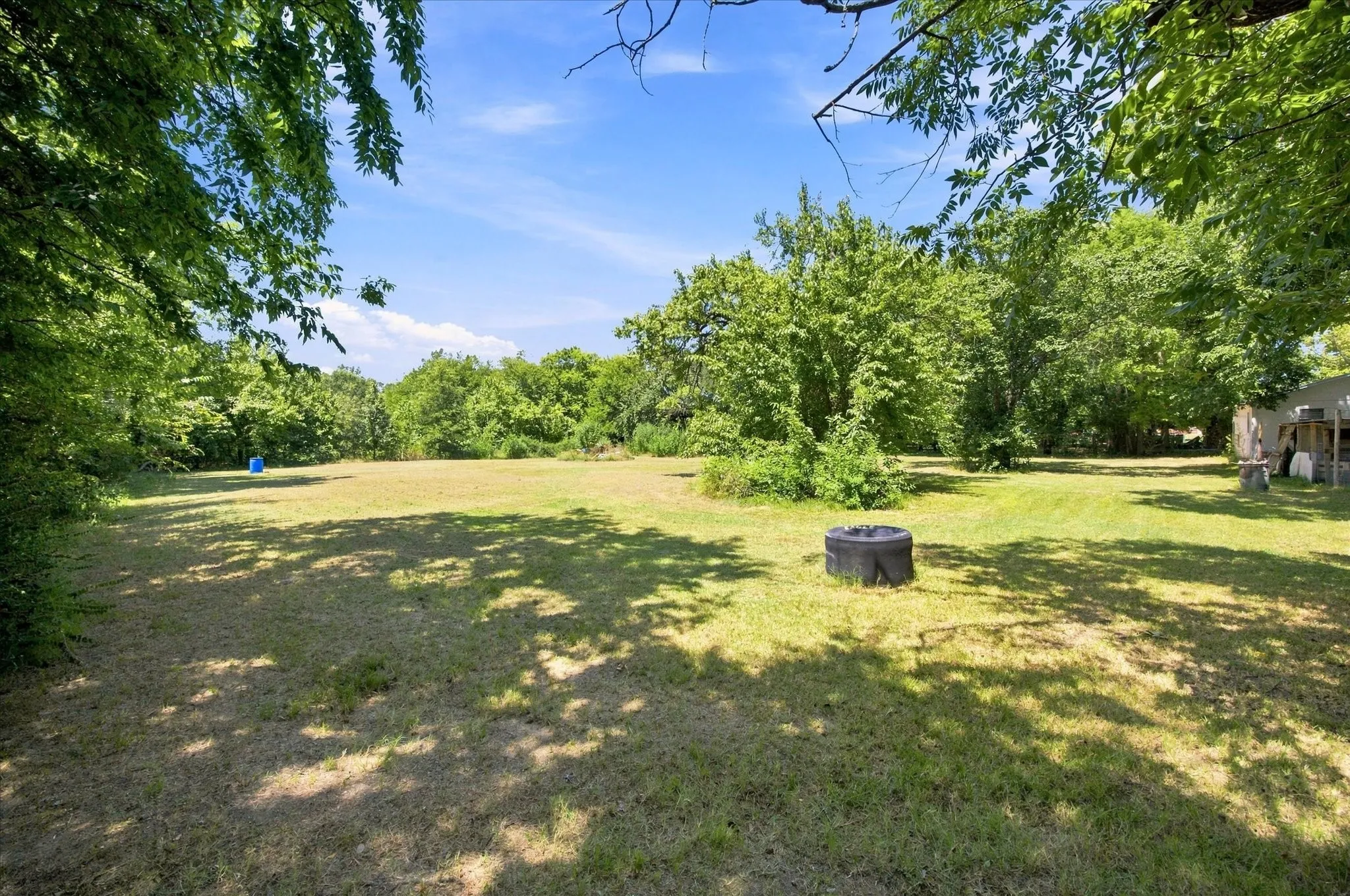 Single Family Residence For Sale in Red River (TX) County , 112 S Fm 44, Annona, Texas 75550, 3 Bedroom, 2 Bathroom, Garage spaces, 1,863 Sqft, built in 1947, mls#21360915, Real Estate Agent in Annona, Homes For Sale in Red River (TX) county, Homes For Sale in Annona, Realtor in Annona Texas, Real Estate Brokerage Independent Realty Texas, Luminita Cordes Realtor
