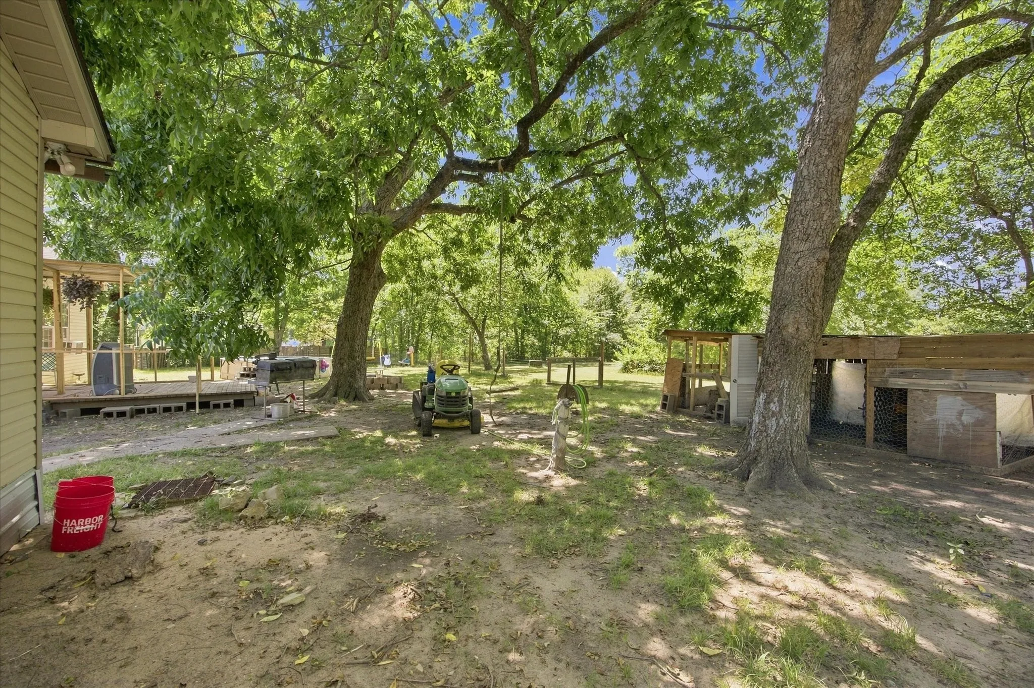 Single Family Residence For Sale in Red River (TX) County , 112 S Fm 44, Annona, Texas 75550, 3 Bedroom, 2 Bathroom, Garage spaces, 1,863 Sqft, built in 1947, mls#21360915, Real Estate Agent in Annona, Homes For Sale in Red River (TX) county, Homes For Sale in Annona, Realtor in Annona Texas, Real Estate Brokerage Independent Realty Texas, Luminita Cordes Realtor