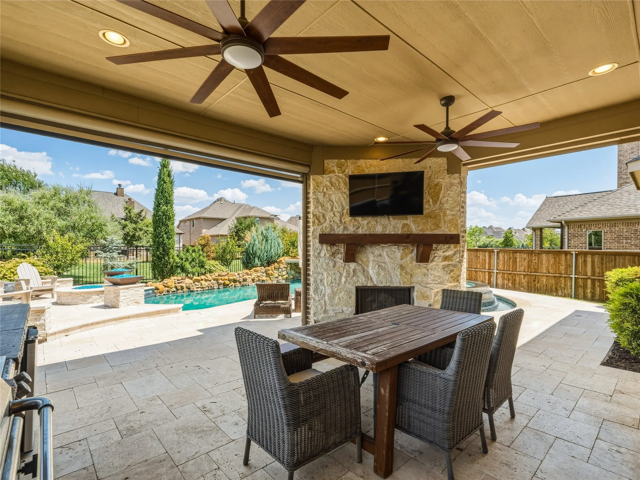 Single Family Residence For Sale in Collin County , 3712 Juniper Court, Celina, Texas 75009, 4 Bedroom, 4 Bathroom, 2 Garage spaces, 3,457 Sqft, built in 2014, mls#21354143, Real Estate Agent in Celina, Homes For Sale in Collin county, Homes For Sale in Celina, Realtor in Celina Texas, Real Estate Brokerage Independent Realty Texas, Luminita Cordes Realtor