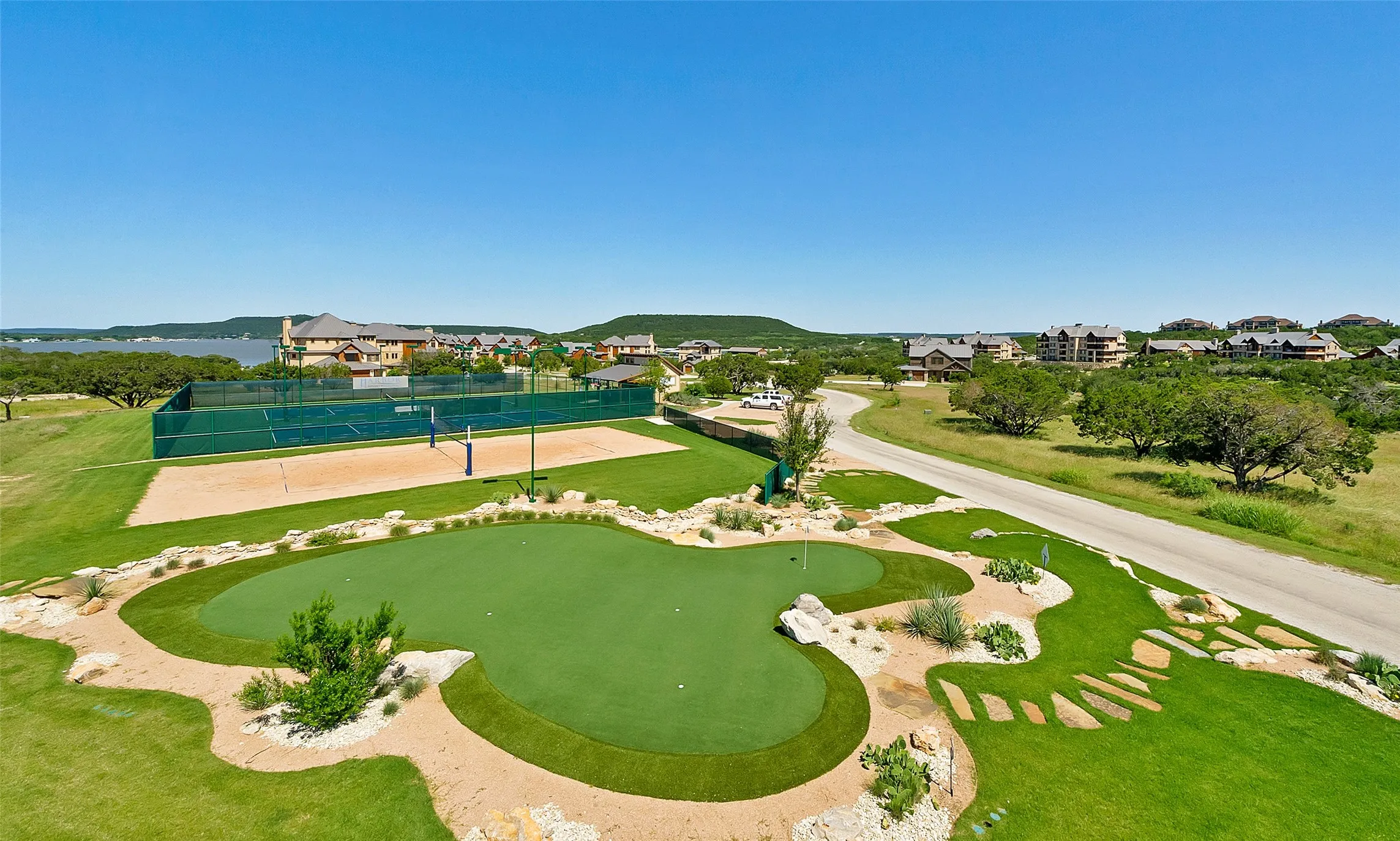 Single Family Residence For Sale in Palo Pinto County , 1165 Grandview Drive, Graford, Texas 76449, 3 Bedroom, 5 Bathroom, 1 Garage spaces, 2,723 Sqft, built in 2008, mls#21360817, Real Estate Agent in Graford, Homes For Sale in Palo Pinto county, Homes For Sale in Graford, Realtor in Graford Texas, Real Estate Brokerage Independent Realty Texas, Luminita Cordes Realtor