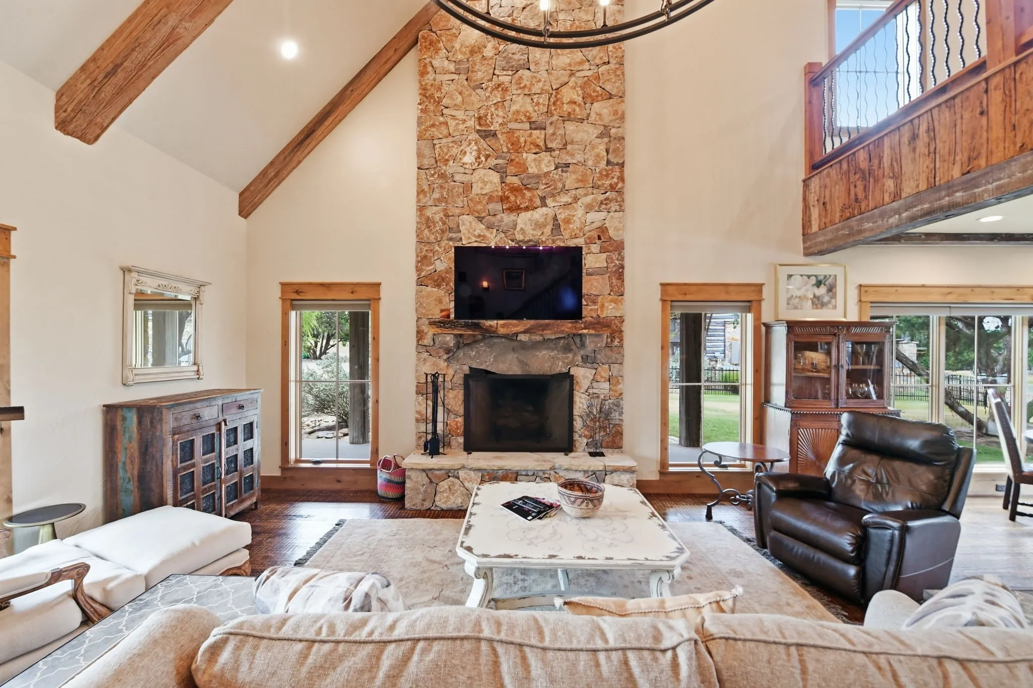 Single Family Residence For Sale in Palo Pinto County , 1165 Grandview Drive, Graford, Texas 76449, 3 Bedroom, 5 Bathroom, 1 Garage spaces, 2,723 Sqft, built in 2008, mls#21360817, Real Estate Agent in Graford, Homes For Sale in Palo Pinto county, Homes For Sale in Graford, Realtor in Graford Texas, Real Estate Brokerage Independent Realty Texas, Luminita Cordes Realtor