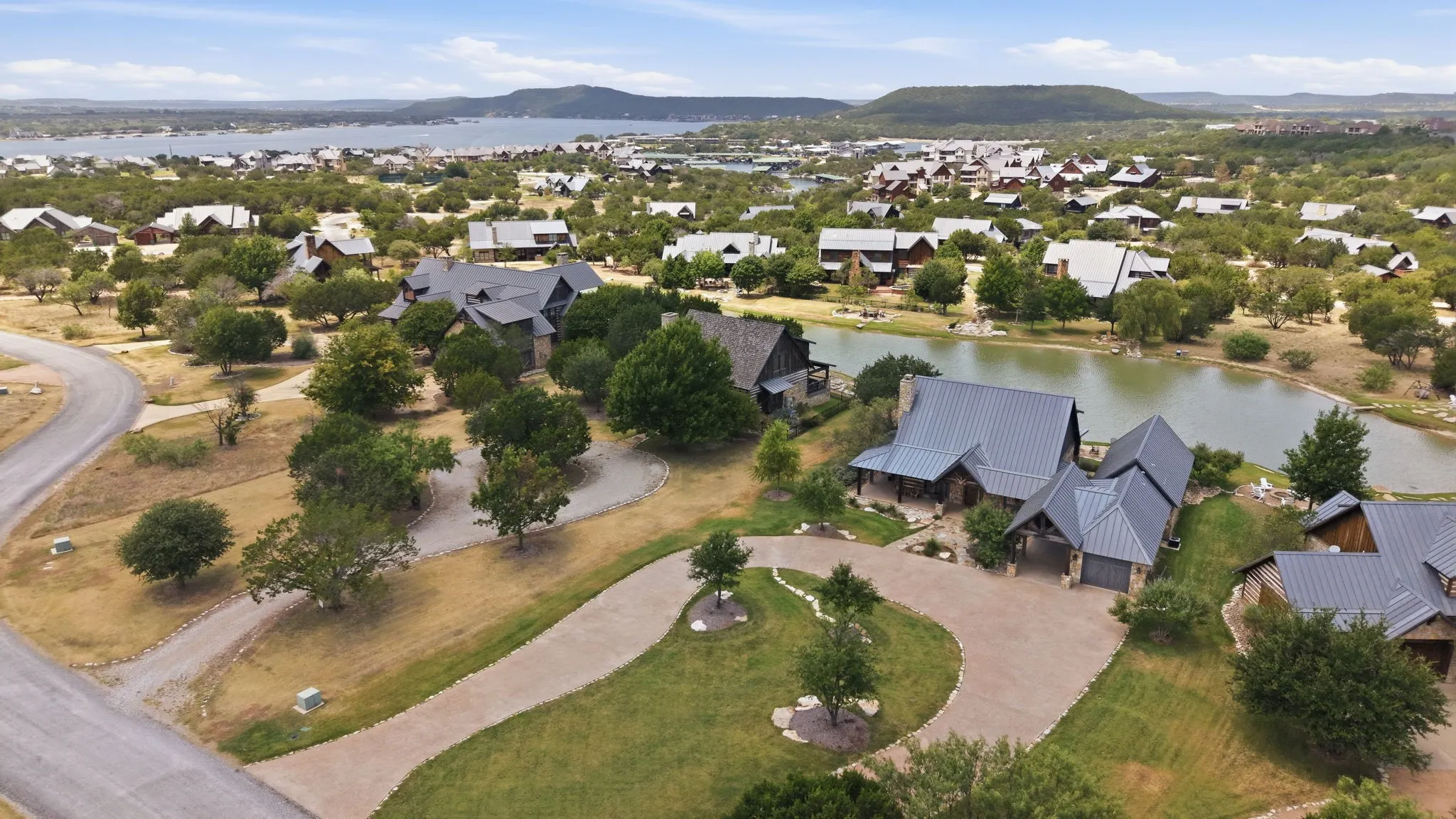 Single Family Residence For Sale in Palo Pinto County , 1165 Grandview Drive, Graford, Texas 76449, 3 Bedroom, 5 Bathroom, 1 Garage spaces, 2,723 Sqft, built in 2008, mls#21360817, Real Estate Agent in Graford, Homes For Sale in Palo Pinto county, Homes For Sale in Graford, Realtor in Graford Texas, Real Estate Brokerage Independent Realty Texas, Luminita Cordes Realtor