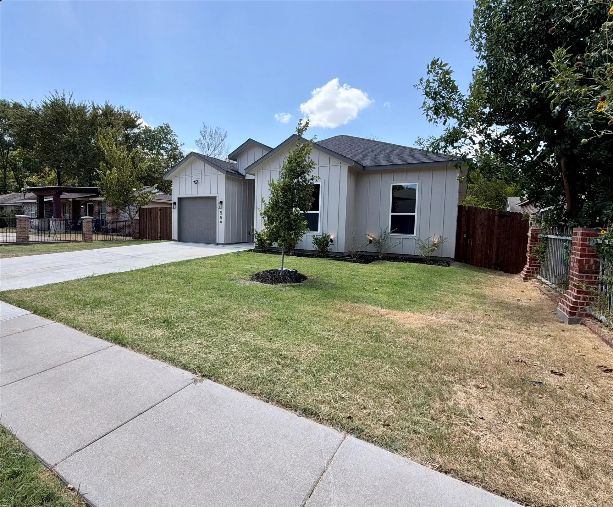Single Family Residence For Sale in Dallas County , 559 Pleasant Vista Drive, Dallas, Texas 75217, 4 Bedroom, 2 Bathroom, 1 Garage spaces, 1,612 Sqft, built in 2026, mls#21360907, Real Estate Agent in Dallas, Homes For Sale in Dallas county, Homes For Sale in Dallas, Realtor in Dallas Texas, Real Estate Brokerage Independent Realty Texas, Luminita Cordes Realtor