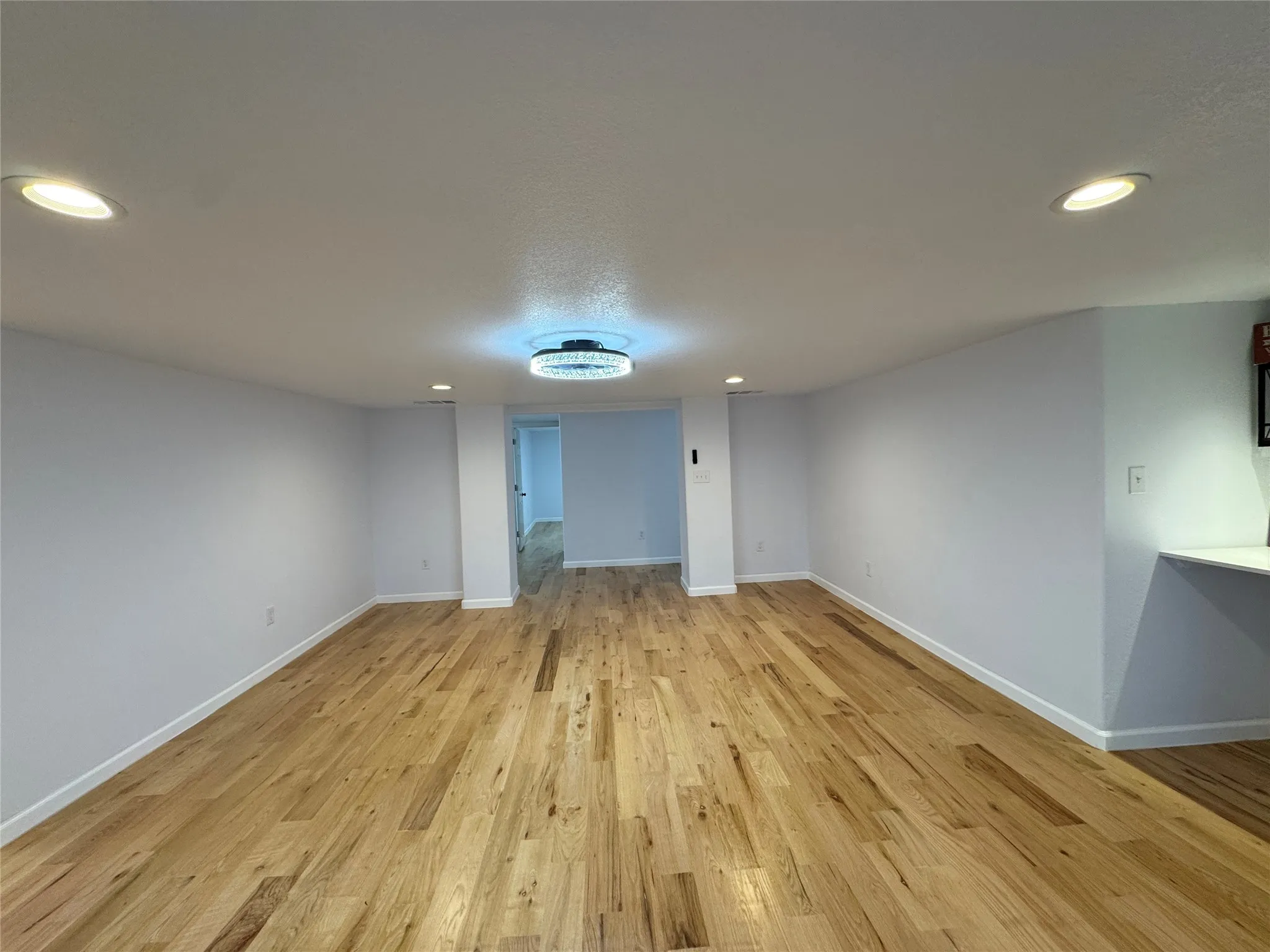 Single Family Residence For Sale in Hunt County , 1020 Crazy Horse, Quinlan, Texas 75474, 3 Bedroom, 3 Bathroom, Garage spaces, 2,132 Sqft, built in 1981, mls#21360920, Real Estate Agent in Quinlan, Homes For Sale in Hunt county, Homes For Sale in Quinlan, Realtor in Quinlan Texas, Real Estate Brokerage Independent Realty Texas, Luminita Cordes Realtor