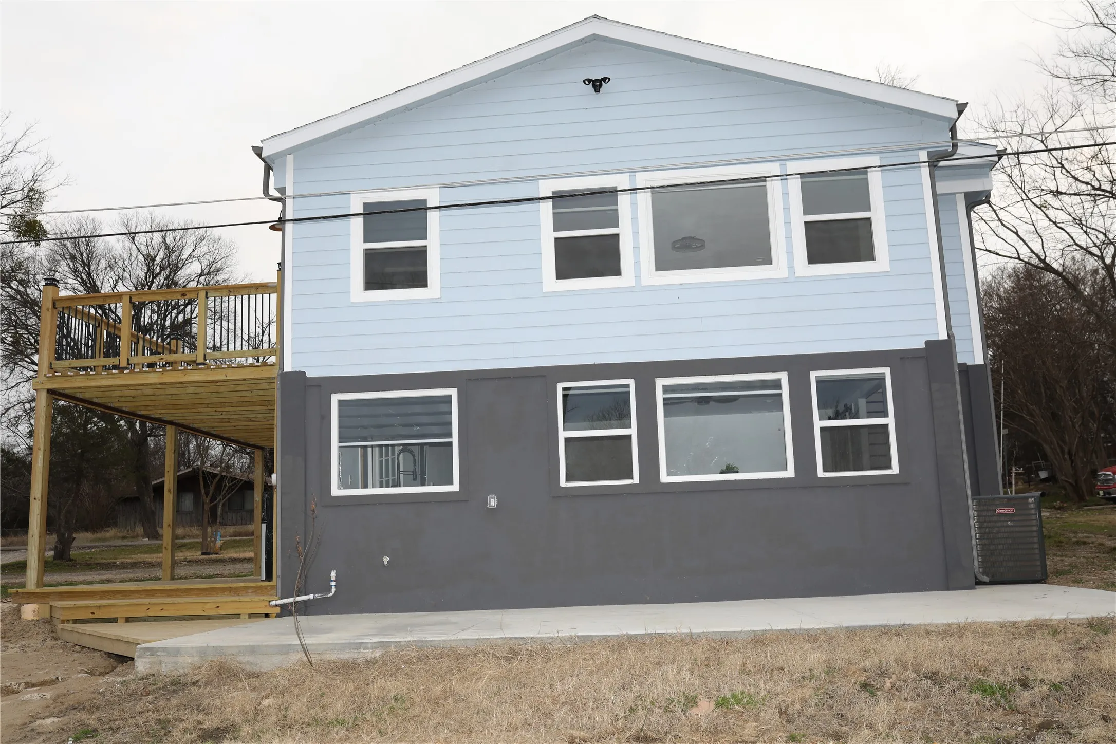 Single Family Residence For Sale in Hunt County , 1020 Crazy Horse, Quinlan, Texas 75474, 3 Bedroom, 3 Bathroom, Garage spaces, 2,132 Sqft, built in 1981, mls#21360920, Real Estate Agent in Quinlan, Homes For Sale in Hunt county, Homes For Sale in Quinlan, Realtor in Quinlan Texas, Real Estate Brokerage Independent Realty Texas, Luminita Cordes Realtor