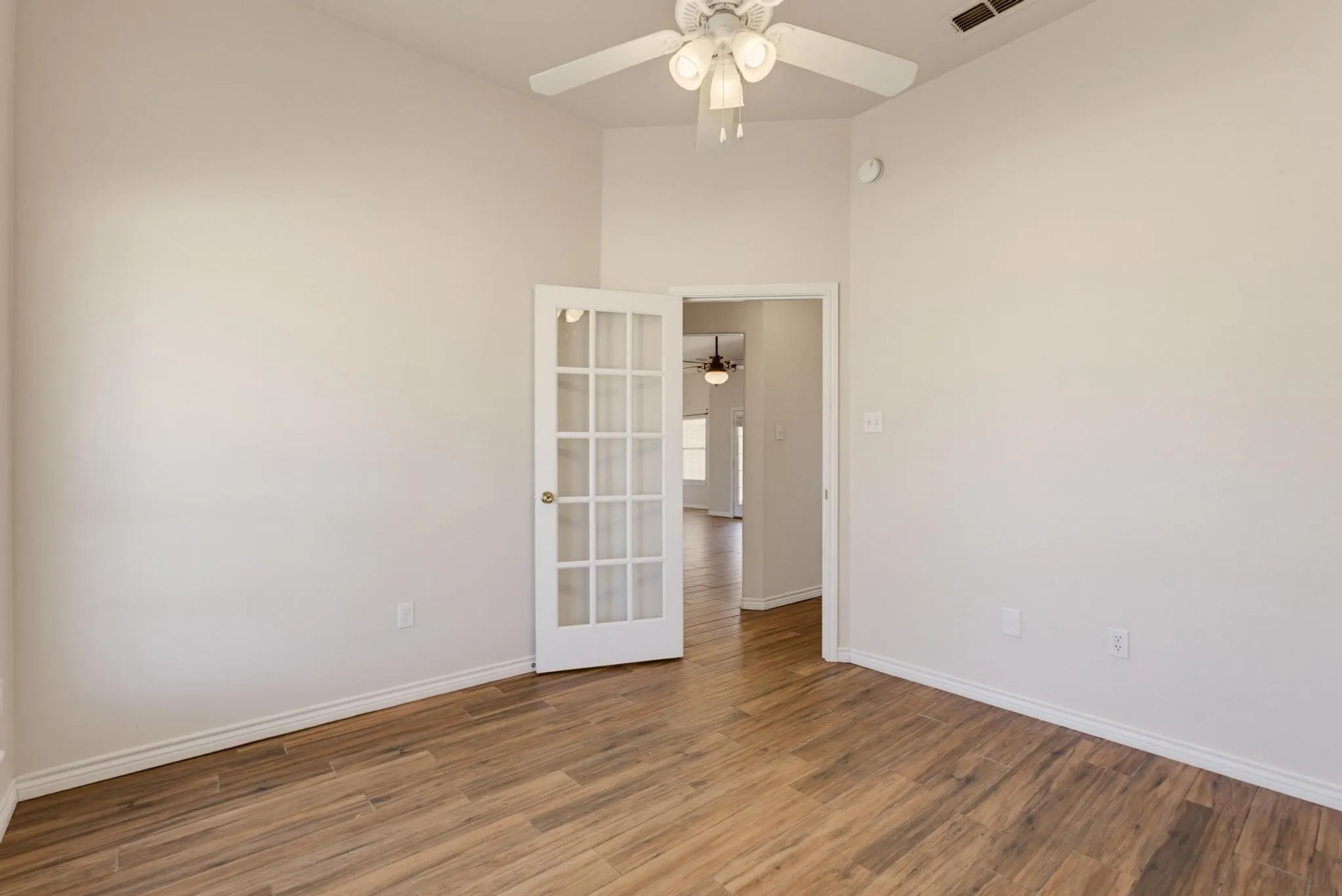Single Family Residence For Sale in Taylor County , 201 Dollar Bill Drive, Abilene, Texas 79602, 4 Bedroom, 2 Bathroom, 2 Garage spaces, 2,083 Sqft, built in 2004, mls#21359530, Real Estate Agent in Abilene, Homes For Sale in Taylor county, Homes For Sale in Abilene, Realtor in Abilene Texas, Real Estate Brokerage Independent Realty Texas, Luminita Cordes Realtor