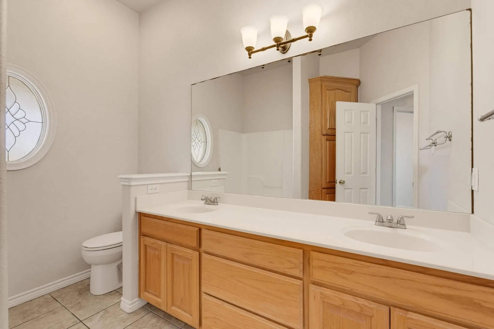 Single Family Residence For Sale in Taylor County , 201 Dollar Bill Drive, Abilene, Texas 79602, 4 Bedroom, 2 Bathroom, 2 Garage spaces, 2,083 Sqft, built in 2004, mls#21359530, Real Estate Agent in Abilene, Homes For Sale in Taylor county, Homes For Sale in Abilene, Realtor in Abilene Texas, Real Estate Brokerage Independent Realty Texas, Luminita Cordes Realtor