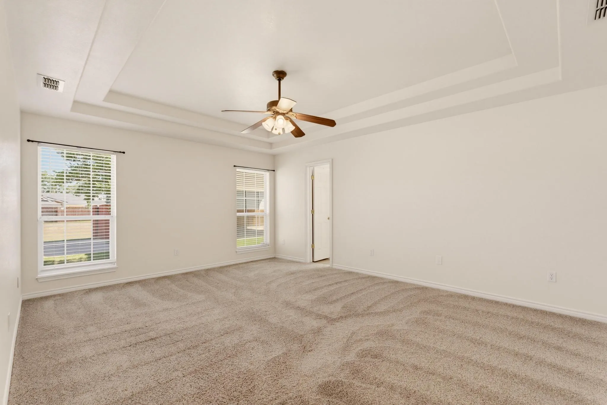 Single Family Residence For Sale in Taylor County , 201 Dollar Bill Drive, Abilene, Texas 79602, 4 Bedroom, 2 Bathroom, 2 Garage spaces, 2,083 Sqft, built in 2004, mls#21359530, Real Estate Agent in Abilene, Homes For Sale in Taylor county, Homes For Sale in Abilene, Realtor in Abilene Texas, Real Estate Brokerage Independent Realty Texas, Luminita Cordes Realtor
