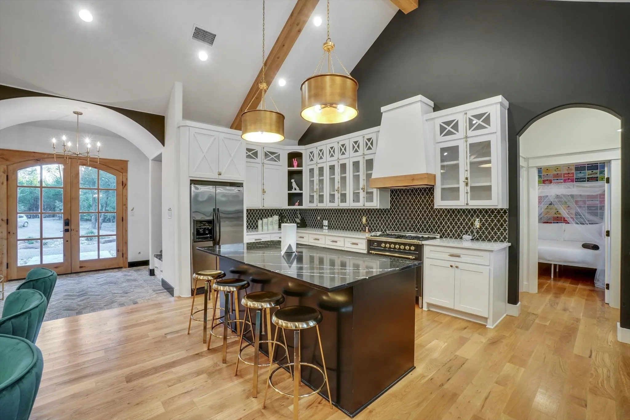 Single Family Residence For Sale in Ellis County , 371 S Ring Road, Waxahachie, Texas 75165, 6 Bedroom, 4 Bathroom, 2 Garage spaces, 4,474 Sqft, built in 2020, mls#21360918, Real Estate Agent in Waxahachie, Homes For Sale in Ellis county, Homes For Sale in Waxahachie, Realtor in Waxahachie Texas, Real Estate Brokerage Independent Realty Texas, Luminita Cordes Realtor