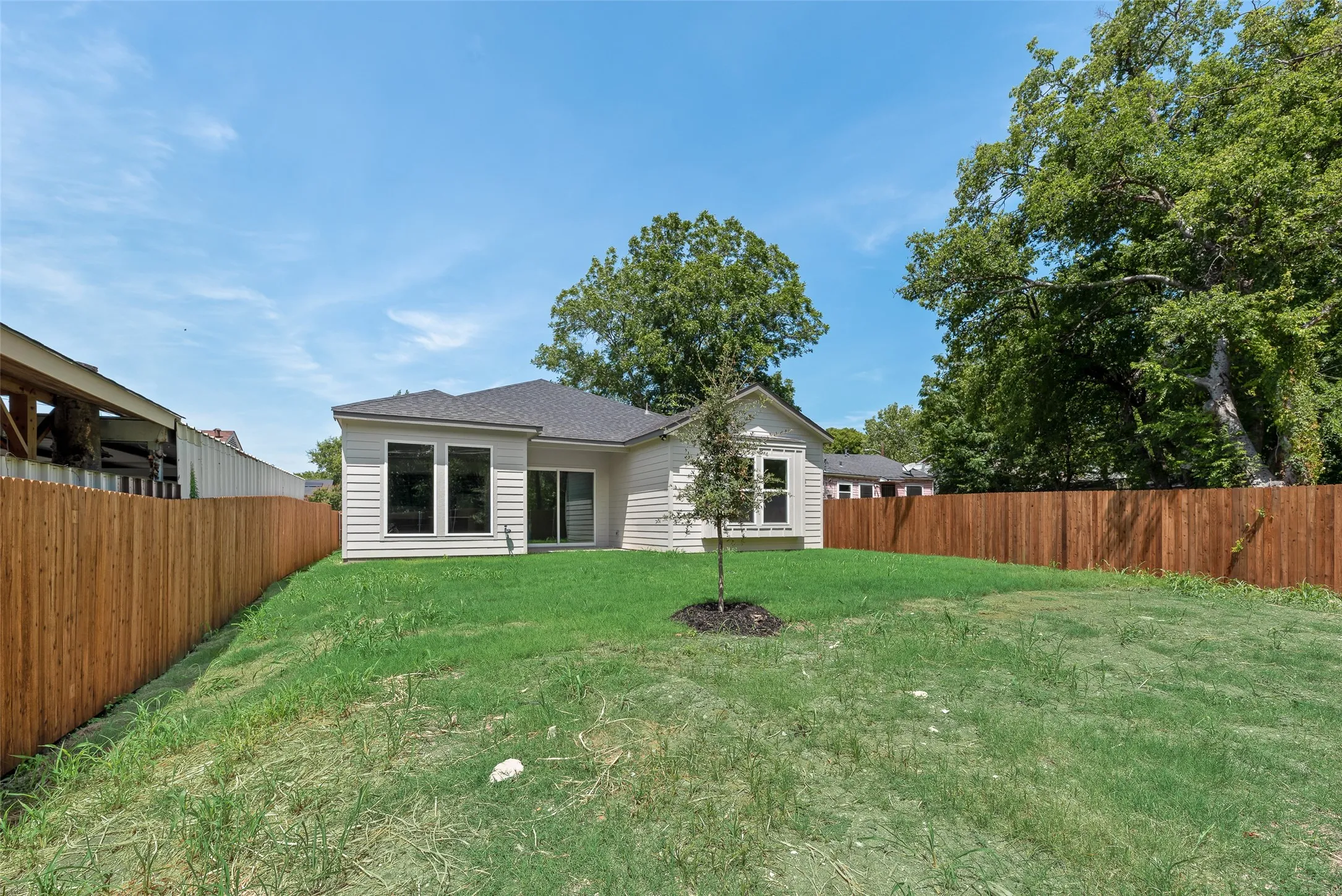 Single Family Residence For Sale in Dallas County , 3328 Arizona Avenue, Dallas, Texas 75216, 4 Bedroom, 2 Bathroom, 2 Garage spaces, 1,957 Sqft, built in 2026, mls#21360917, Real Estate Agent in Dallas, Homes For Sale in Dallas county, Homes For Sale in Dallas, Realtor in Dallas Texas, Real Estate Brokerage Independent Realty Texas, Luminita Cordes Realtor