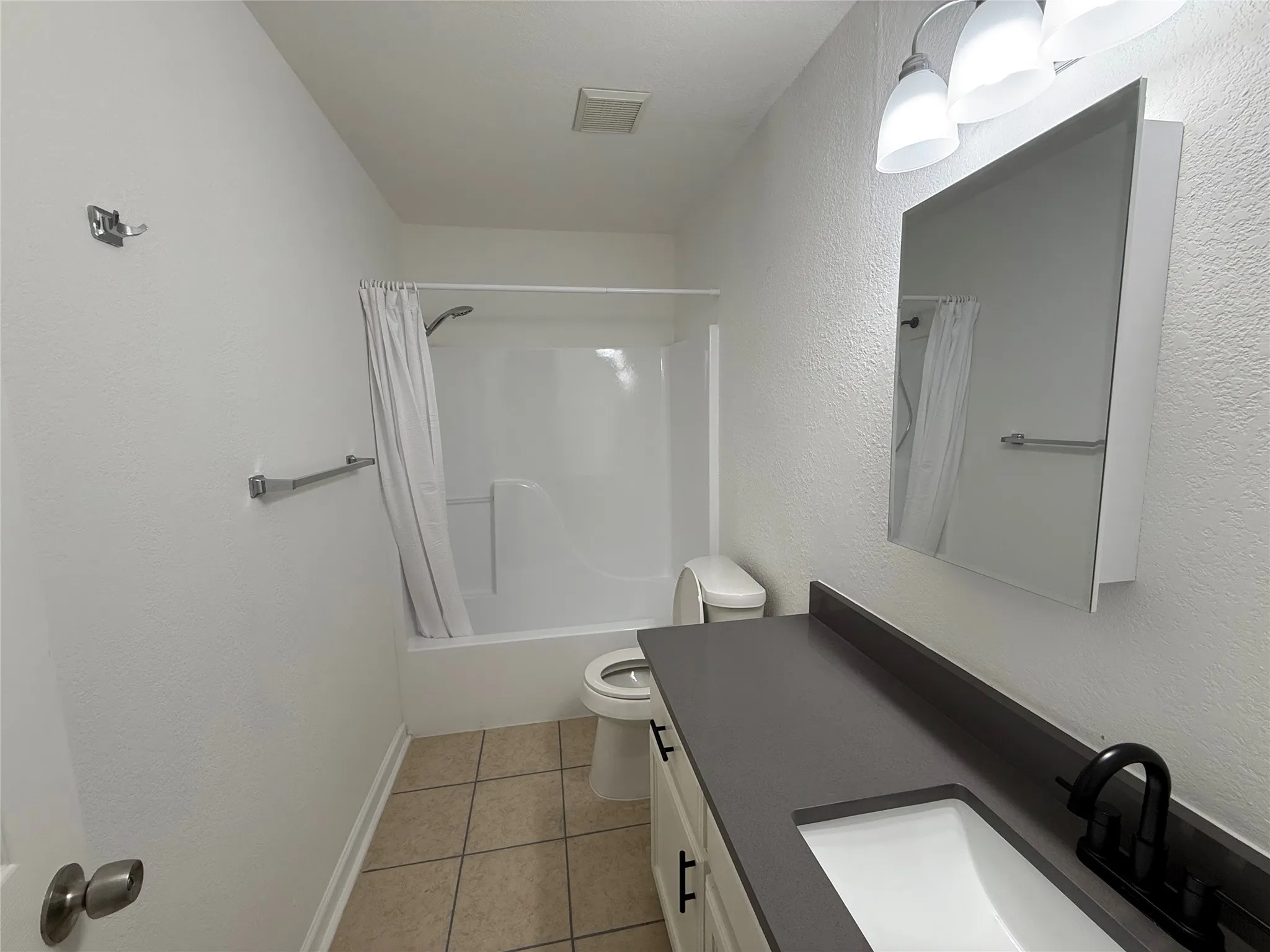 Duplex For Rent in Grayson County , 2601 N Hickory Street A, Sherman, Texas 75092, 2 Bedroom, 2 Bathroom, Garage spaces, 2,100 Sqft, built in 1997, mls#21359453, Real Estate Agent in Sherman, Homes For Rent in Grayson county, Homes For Rent in Sherman, Realtor in Sherman Texas, Real Estate Brokerage Independent Realty Texas, Luminita Cordes Realtor