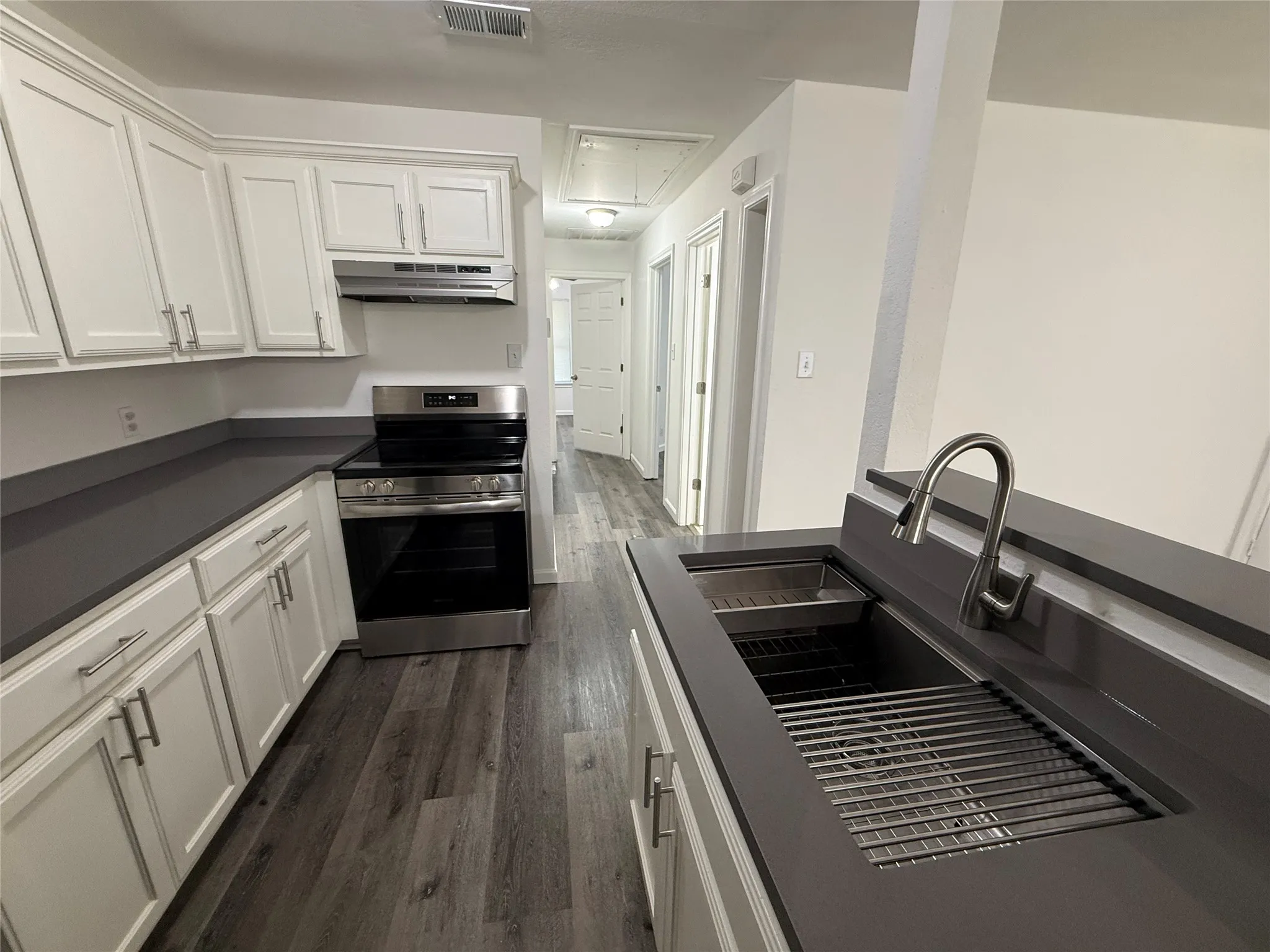 Duplex For Rent in Grayson County , 2601 N Hickory Street A, Sherman, Texas 75092, 2 Bedroom, 2 Bathroom, Garage spaces, 2,100 Sqft, built in 1997, mls#21359453, Real Estate Agent in Sherman, Homes For Rent in Grayson county, Homes For Rent in Sherman, Realtor in Sherman Texas, Real Estate Brokerage Independent Realty Texas, Luminita Cordes Realtor
