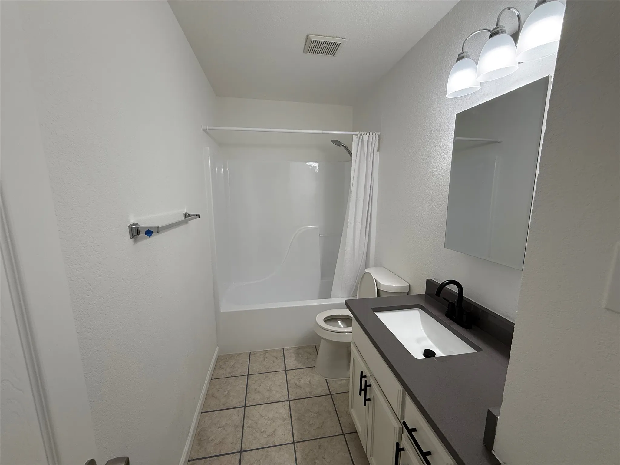 Duplex For Rent in Grayson County , 2601 N Hickory Street A, Sherman, Texas 75092, 2 Bedroom, 2 Bathroom, Garage spaces, 2,100 Sqft, built in 1997, mls#21359453, Real Estate Agent in Sherman, Homes For Rent in Grayson county, Homes For Rent in Sherman, Realtor in Sherman Texas, Real Estate Brokerage Independent Realty Texas, Luminita Cordes Realtor