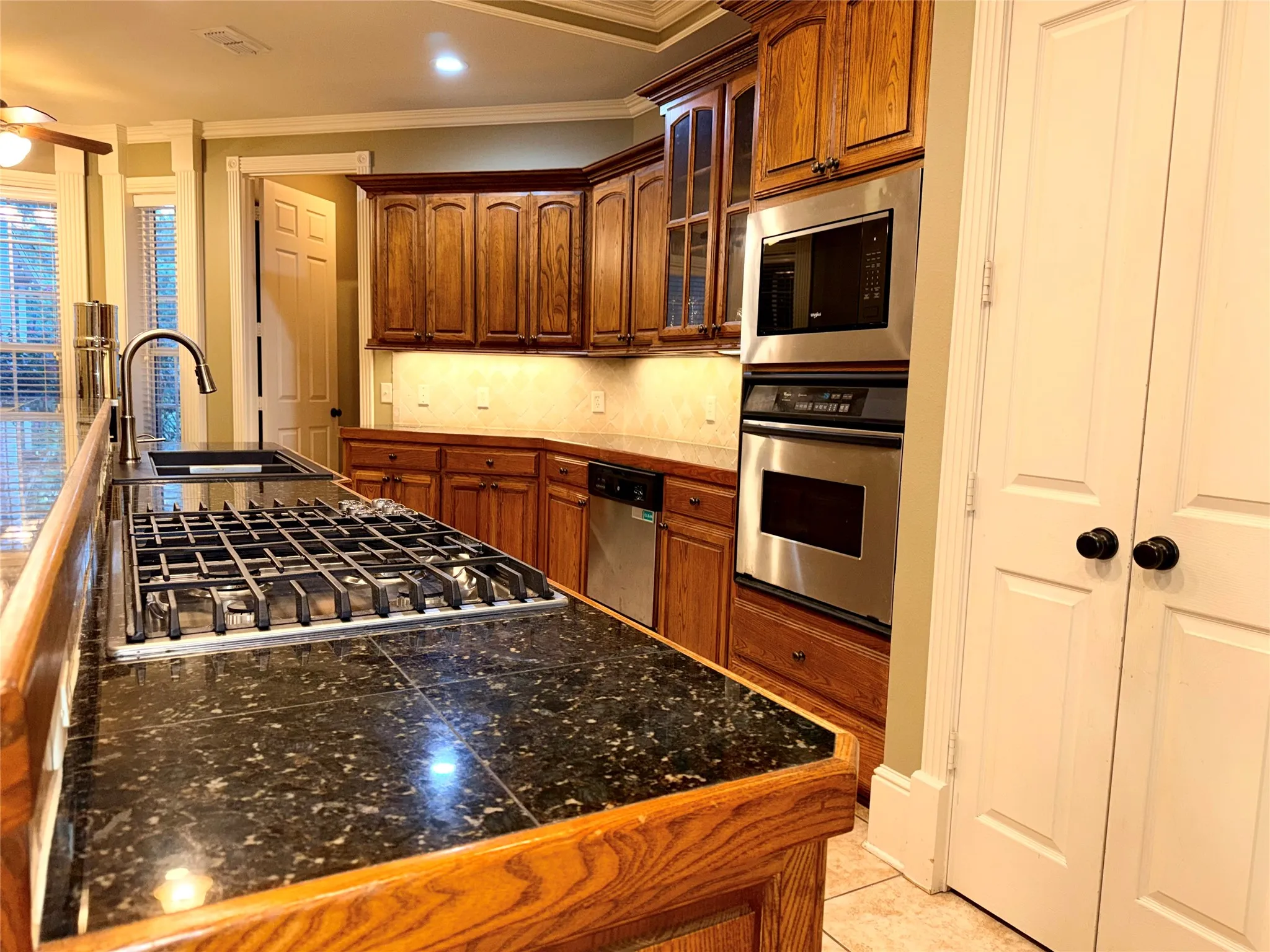 Single Family Residence For Sale in Smith County , 12881 Winding Oak, Lindale, Texas 75771, 4 Bedroom, 3 Bathroom, 2 Garage spaces, 3,168 Sqft, built in 2004, Price $659,900, mls#21360926, Real Estate Agent in Lindale, Homes For Sale in Smith county, Homes For Sale in Lindale, Realtor in Lindale Texas, Real Estate Brokerage Independent Realty Texas, Luminita Cordes Realtor