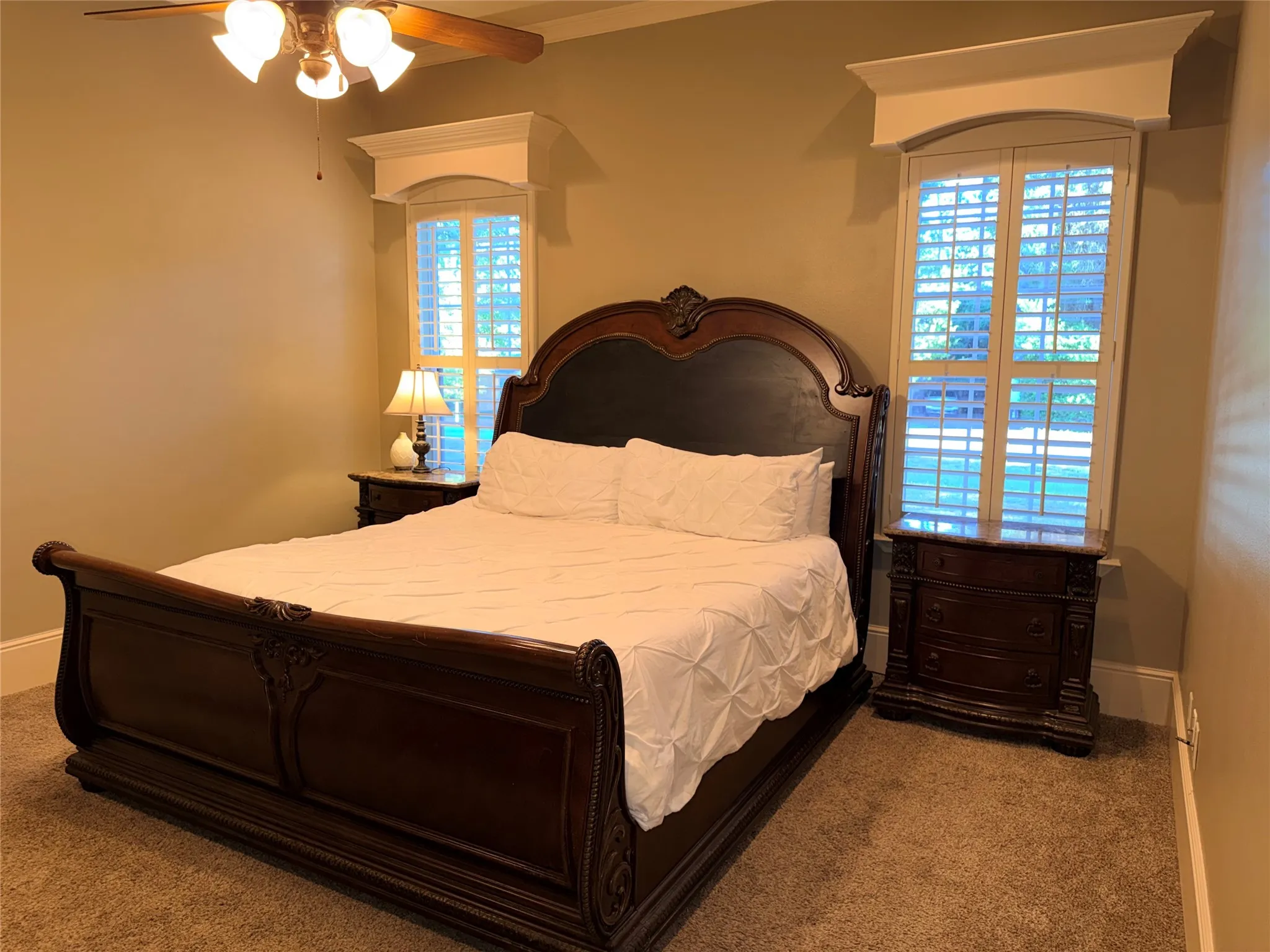 Single Family Residence For Sale in Smith County , 12881 Winding Oak, Lindale, Texas 75771, 4 Bedroom, 3 Bathroom, 2 Garage spaces, 3,168 Sqft, built in 2004, Price $659,900, mls#21360926, Real Estate Agent in Lindale, Homes For Sale in Smith county, Homes For Sale in Lindale, Realtor in Lindale Texas, Real Estate Brokerage Independent Realty Texas, Luminita Cordes Realtor