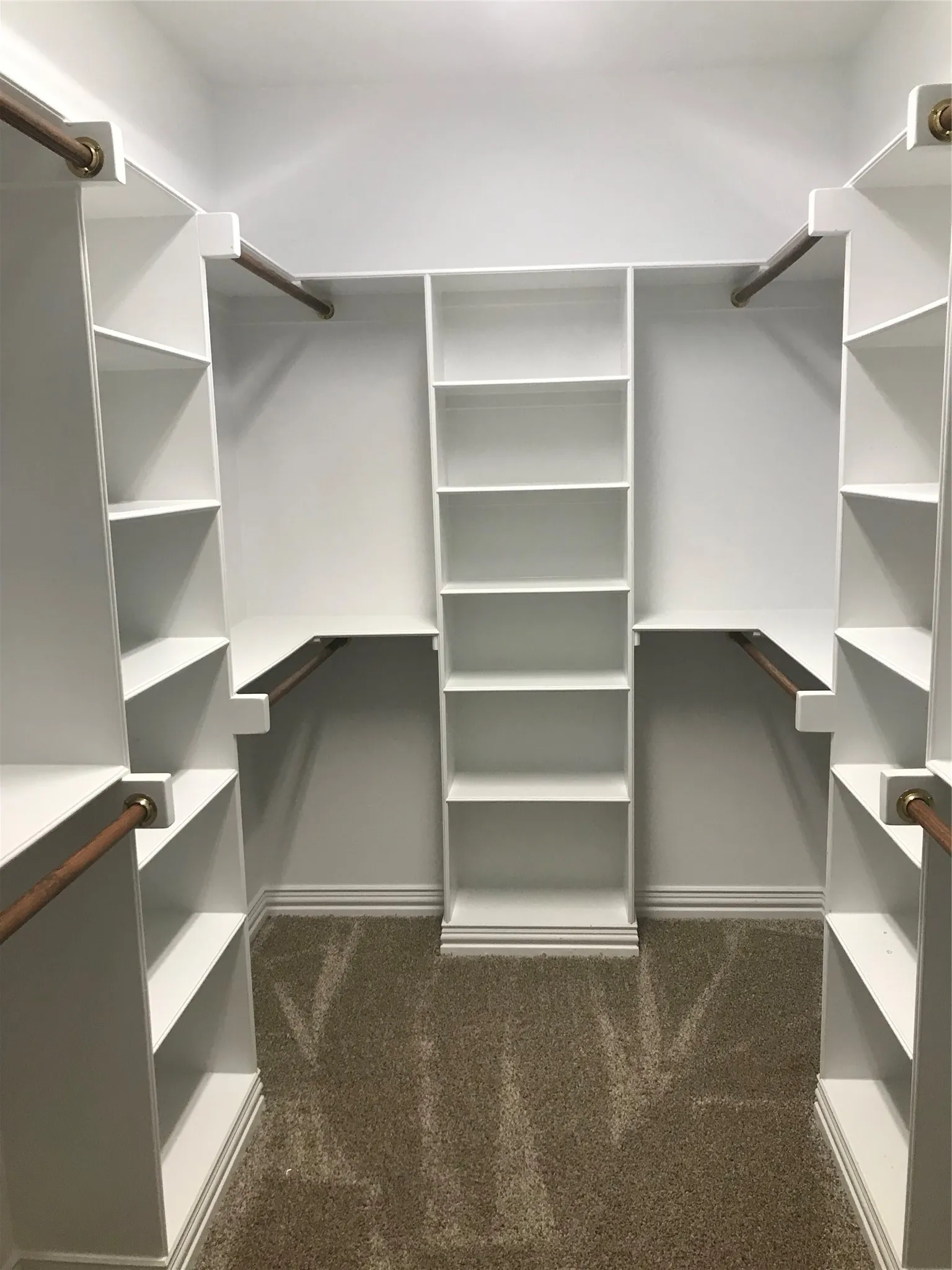Single Family Residence For Sale in Smith County , 12881 Winding Oak, Lindale, Texas 75771, 4 Bedroom, 3 Bathroom, 2 Garage spaces, 3,168 Sqft, built in 2004, Price $659,900, mls#21360926, Real Estate Agent in Lindale, Homes For Sale in Smith county, Homes For Sale in Lindale, Realtor in Lindale Texas, Real Estate Brokerage Independent Realty Texas, Luminita Cordes Realtor