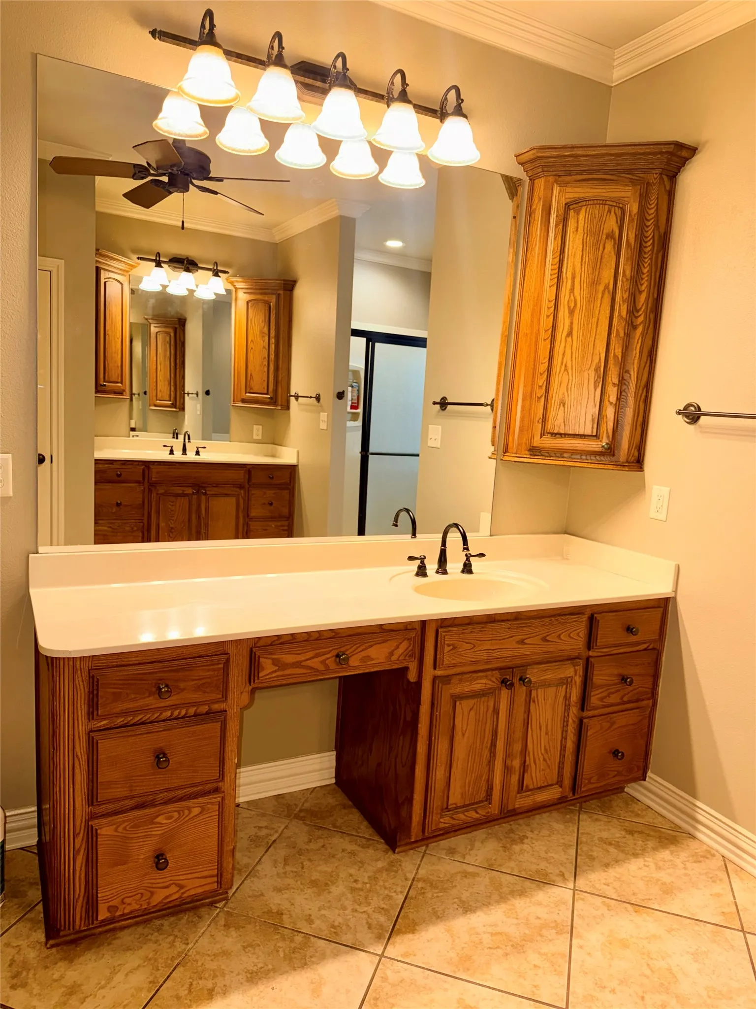 Single Family Residence For Sale in Smith County , 12881 Winding Oak, Lindale, Texas 75771, 4 Bedroom, 3 Bathroom, 2 Garage spaces, 3,168 Sqft, built in 2004, Price $659,900, mls#21360926, Real Estate Agent in Lindale, Homes For Sale in Smith county, Homes For Sale in Lindale, Realtor in Lindale Texas, Real Estate Brokerage Independent Realty Texas, Luminita Cordes Realtor