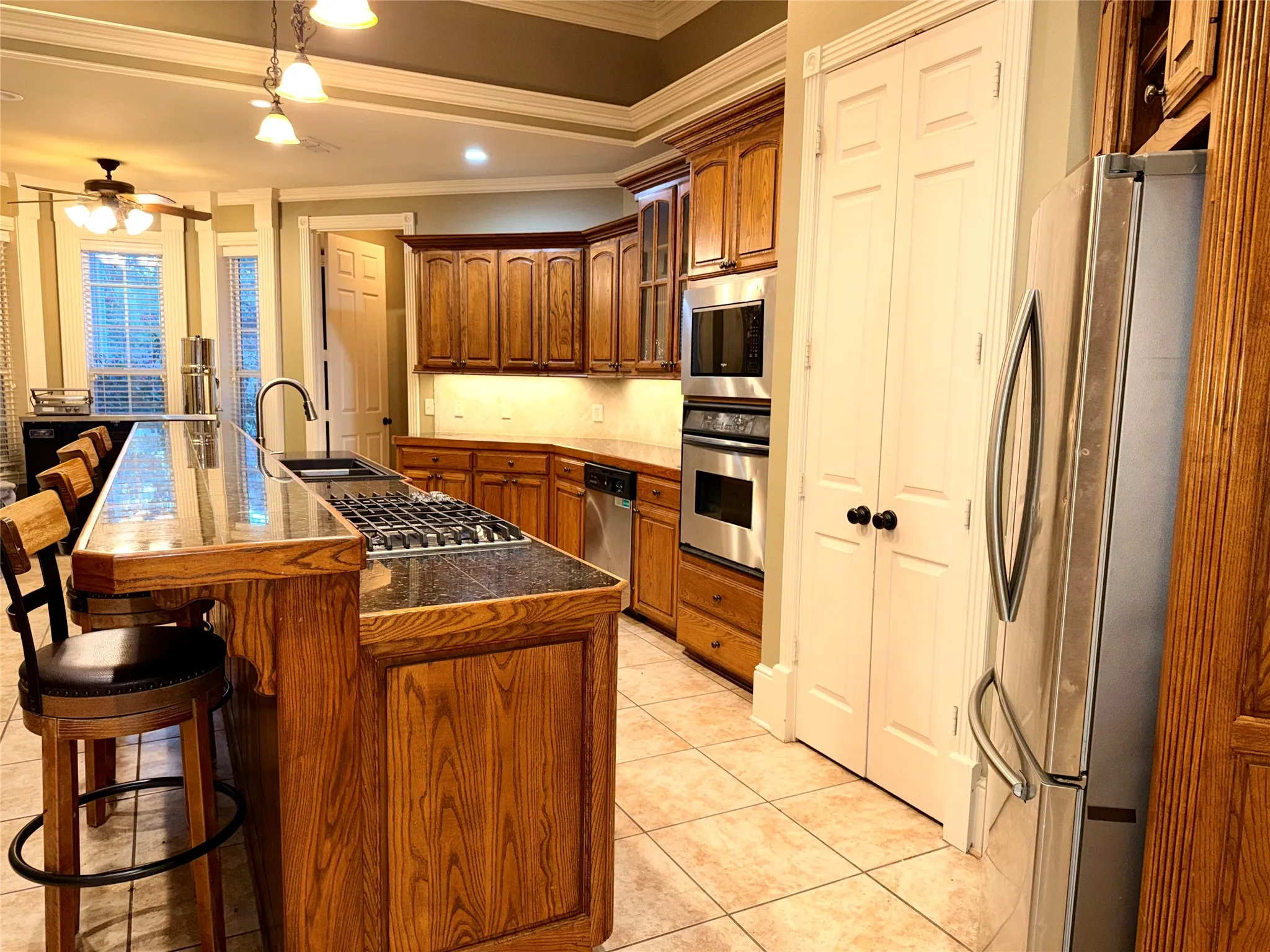 Single Family Residence For Sale in Smith County , 12881 Winding Oak, Lindale, Texas 75771, 4 Bedroom, 3 Bathroom, 2 Garage spaces, 3,168 Sqft, built in 2004, Price $659,900, mls#21360926, Real Estate Agent in Lindale, Homes For Sale in Smith county, Homes For Sale in Lindale, Realtor in Lindale Texas, Real Estate Brokerage Independent Realty Texas, Luminita Cordes Realtor