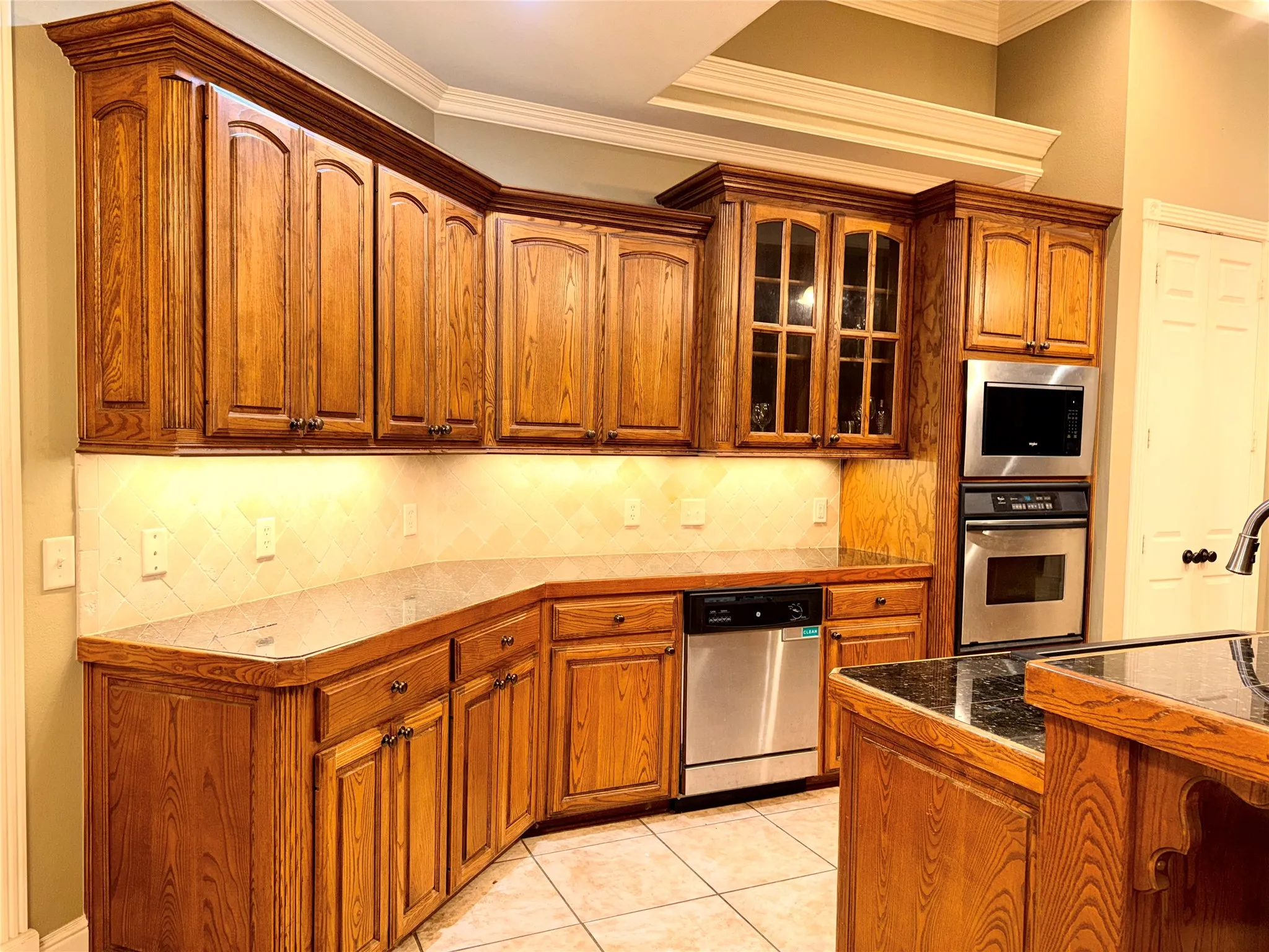 Single Family Residence For Sale in Smith County , 12881 Winding Oak, Lindale, Texas 75771, 4 Bedroom, 3 Bathroom, 2 Garage spaces, 3,168 Sqft, built in 2004, Price $659,900, mls#21360926, Real Estate Agent in Lindale, Homes For Sale in Smith county, Homes For Sale in Lindale, Realtor in Lindale Texas, Real Estate Brokerage Independent Realty Texas, Luminita Cordes Realtor