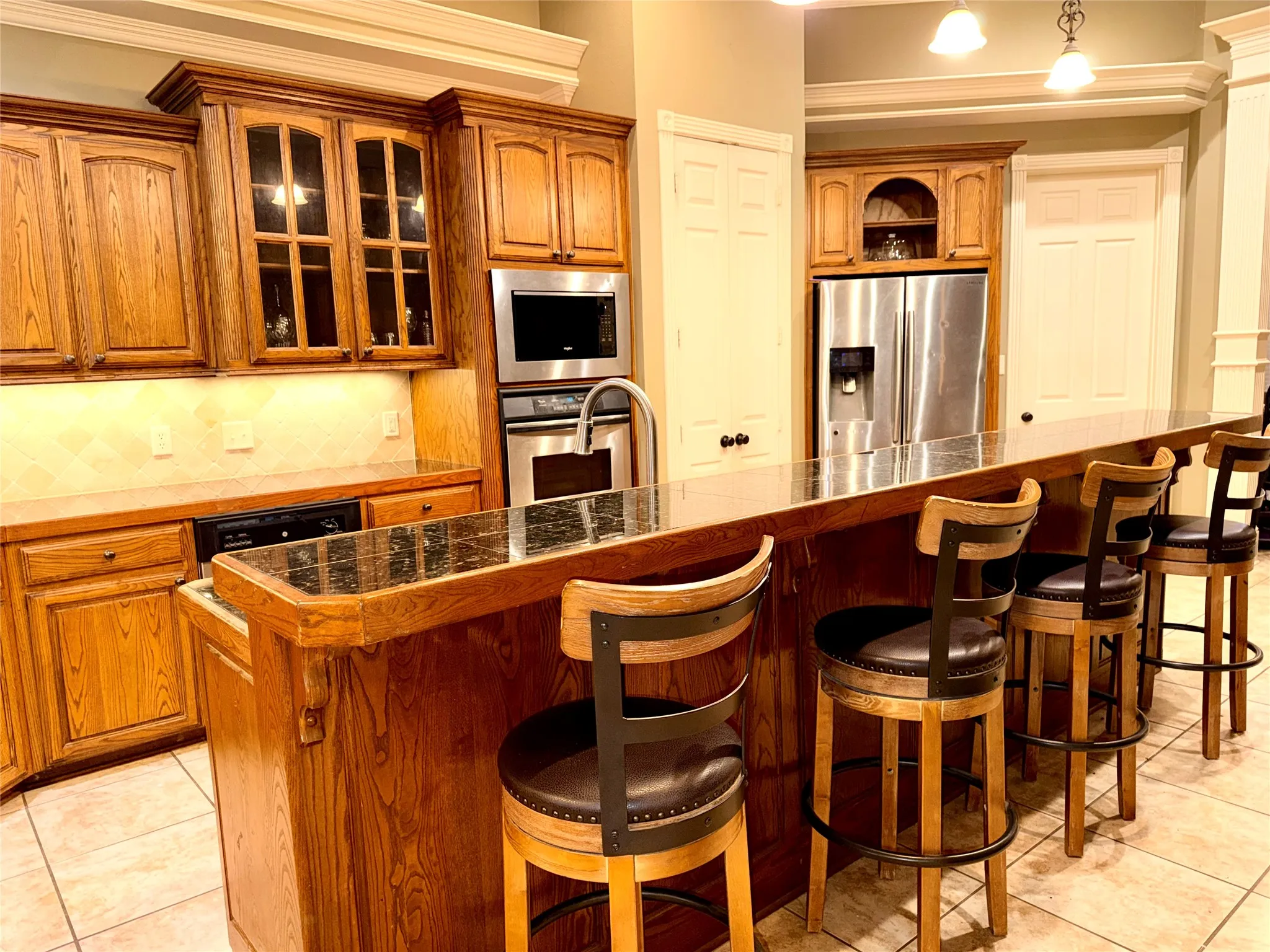 Single Family Residence For Sale in Smith County , 12881 Winding Oak, Lindale, Texas 75771, 4 Bedroom, 3 Bathroom, 2 Garage spaces, 3,168 Sqft, built in 2004, Price $659,900, mls#21360926, Real Estate Agent in Lindale, Homes For Sale in Smith county, Homes For Sale in Lindale, Realtor in Lindale Texas, Real Estate Brokerage Independent Realty Texas, Luminita Cordes Realtor