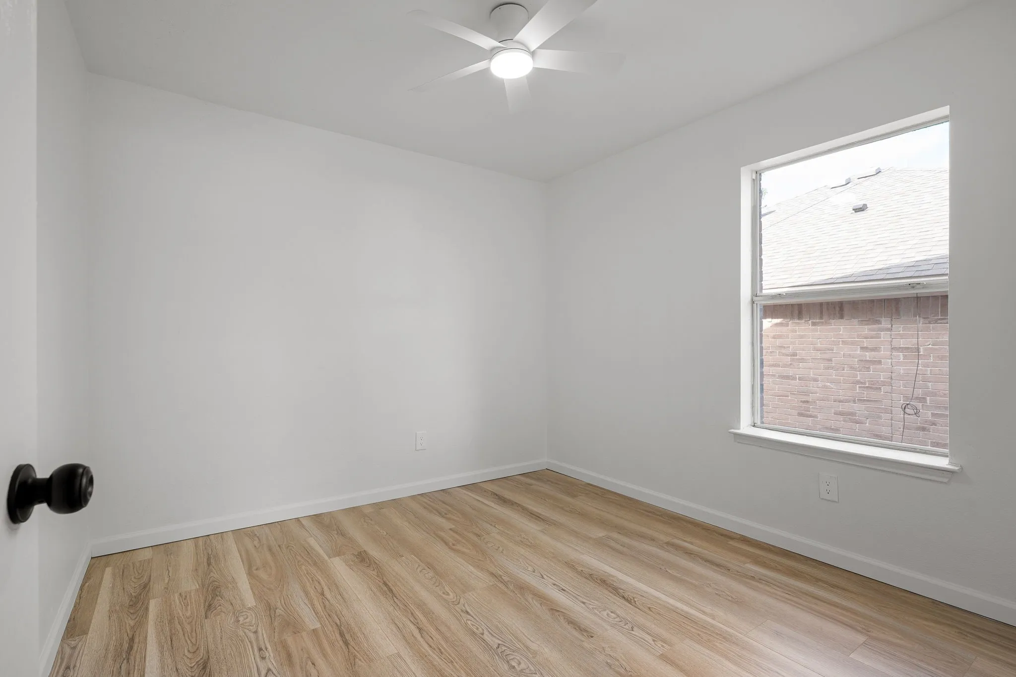 Single Family Residence For Sale in Dallas County , 1327 Cleardale Drive, Dallas, Texas 75232, 3 Bedroom, 2 Bathroom, 2 Garage spaces, 1,188 Sqft, built in 2004, mls#21360198, Real Estate Agent in Dallas, Homes For Sale in Dallas county, Homes For Sale in Dallas, Realtor in Dallas Texas, Real Estate Brokerage Independent Realty Texas, Luminita Cordes Realtor
