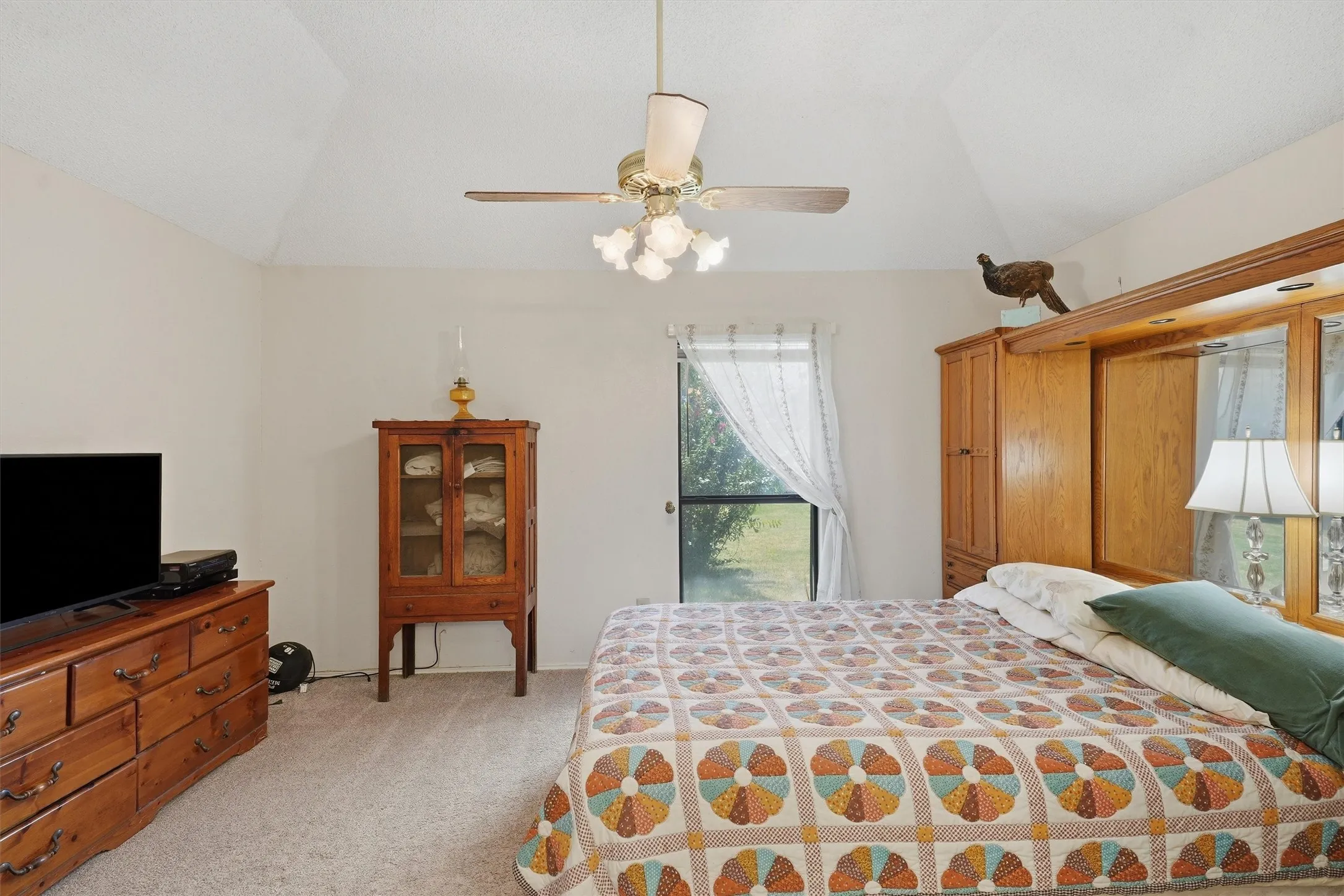 Single Family Residence For Sale in Tarrant County , 6207 Declaration Drive, Arlington, Texas 76002, 3 Bedroom, 2 Bathroom, 2 Garage spaces, 1,200 Sqft, built in 1986, mls#21355440, Real Estate Agent in Arlington, Homes For Sale in Tarrant county, Homes For Sale in Arlington, Realtor in Arlington Texas, Real Estate Brokerage Independent Realty Texas, Luminita Cordes Realtor