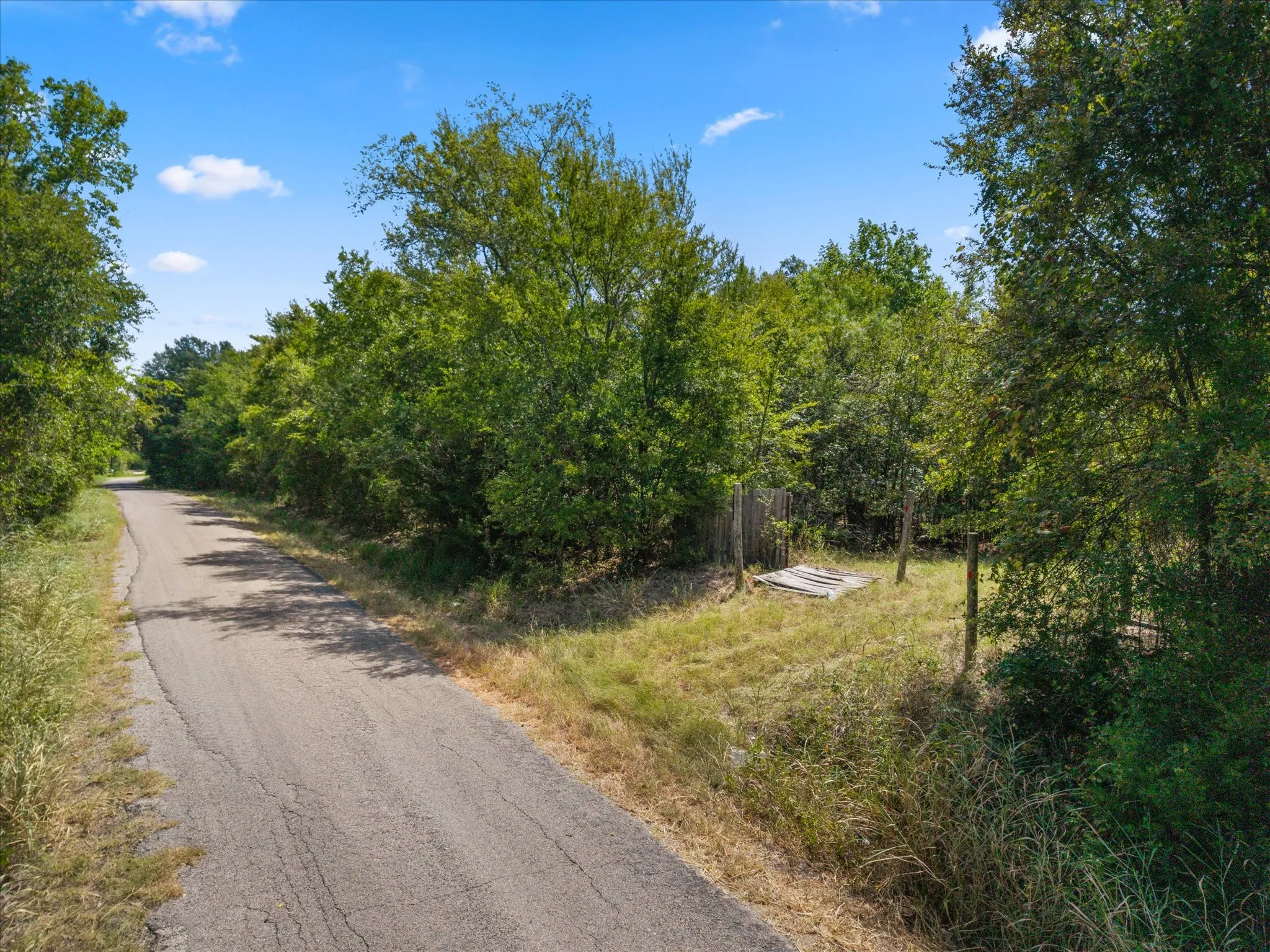 Improved Land For Sale in Navarro County , 16977 SE County Road 2370, Streetman, Texas 75859, 0, 0, Garage spaces, 0 Sqft, built in 1998, mls#21360884, Real Estate Agent in Streetman, Homes For Sale in Navarro county, Homes For Sale in Streetman, Realtor in Streetman Texas, Real Estate Brokerage Independent Realty Texas, Luminita Cordes Realtor