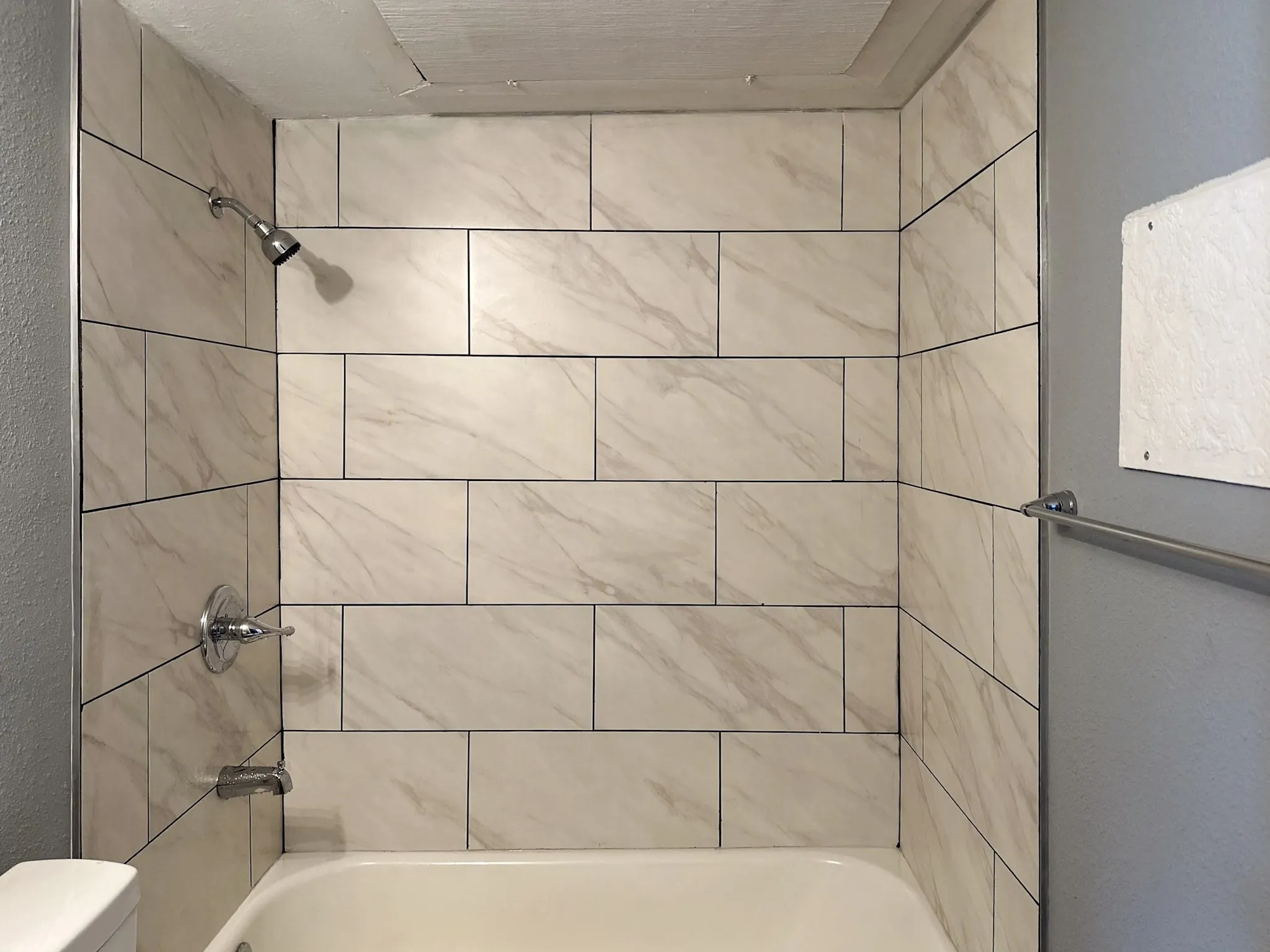 Apartment For Rent in Tarrant County , 709 W Richmond Avenue 1, Fort Worth, Texas 76110, 1 Bedroom, 1 Bathroom, Garage spaces, 2,992 Sqft, built in 1967, mls#21359898, Real Estate Agent in Fort Worth, Homes For Rent in Tarrant county, Homes For Rent in Fort Worth, Realtor in Fort Worth Texas, Real Estate Brokerage Independent Realty Texas, Luminita Cordes Realtor